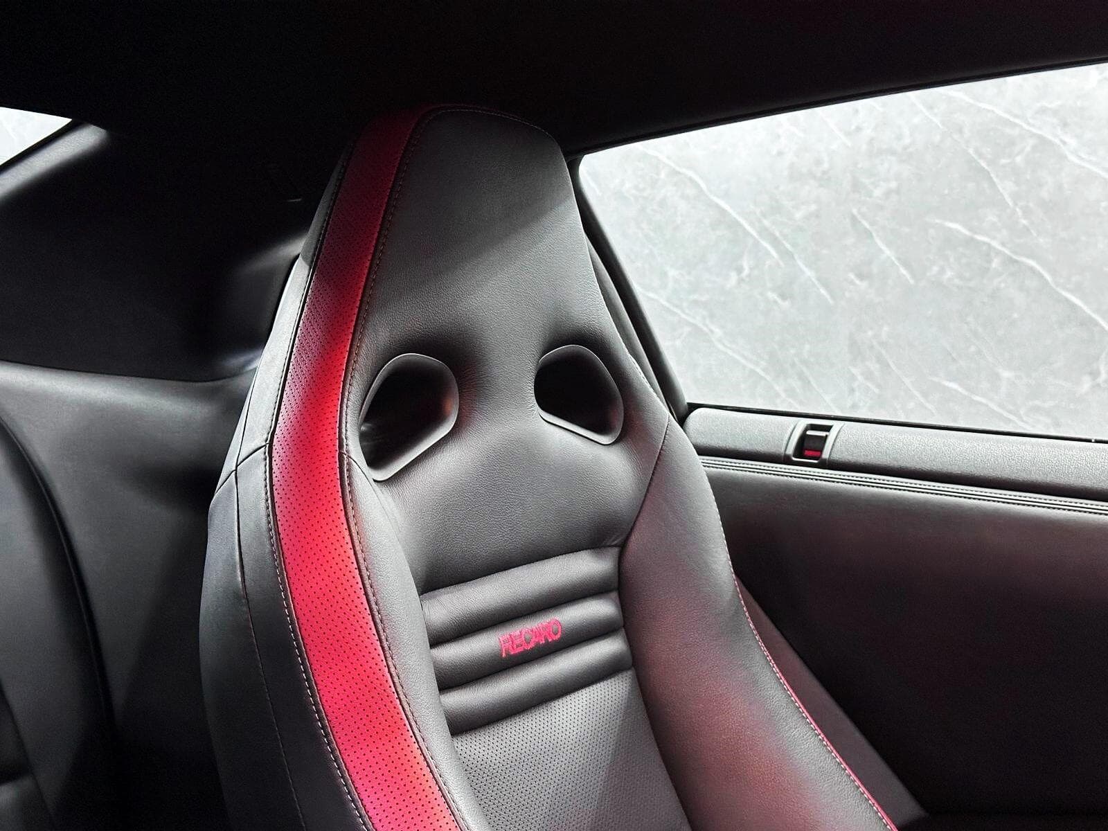 2012 Nissan GT-R - Thumbnail 44