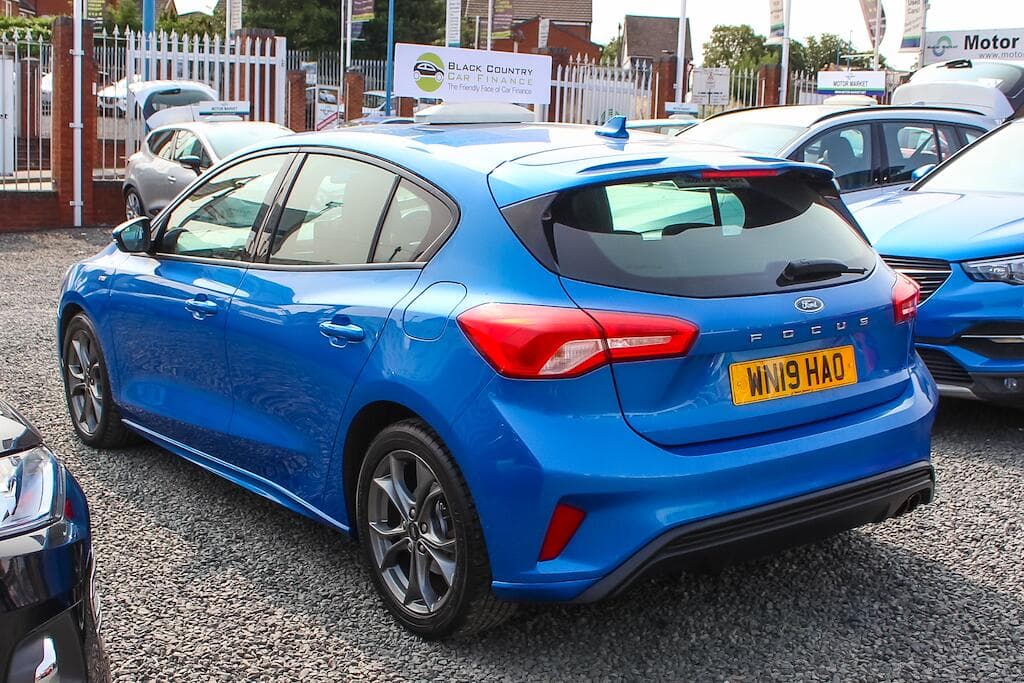 2019 Ford Focus - Thumbnail 6