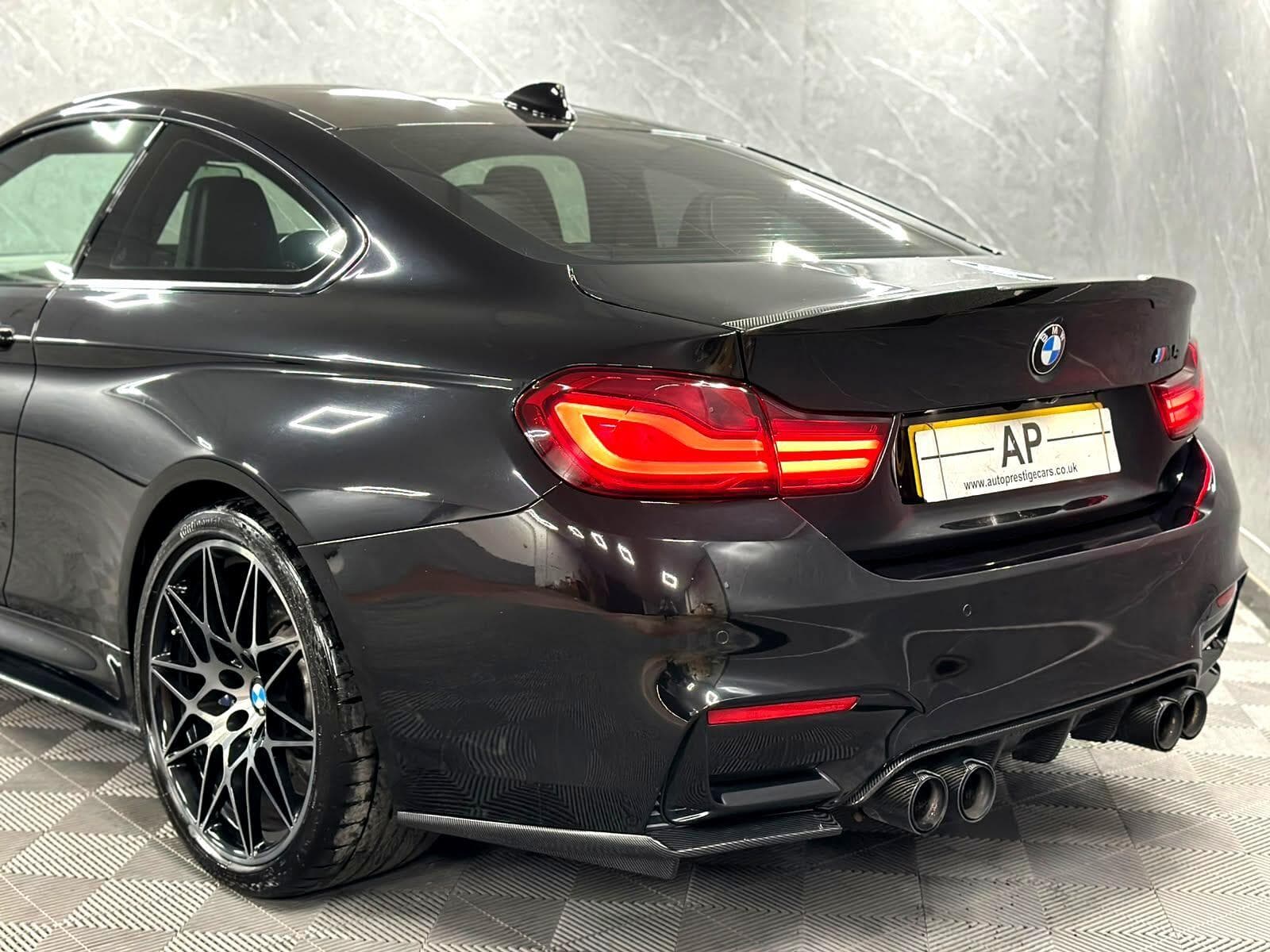 2017 BMW M4 - Thumbnail 37