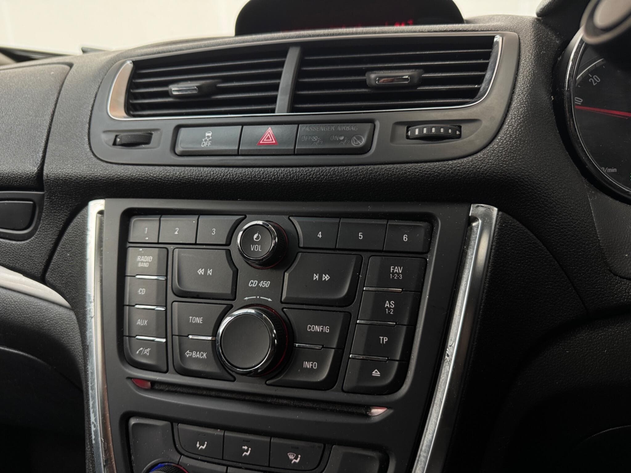 2016 Vauxhall Mokka - Thumbnail 13