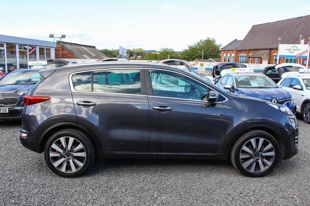 2016 Kia Sportage - Thumbnail 11