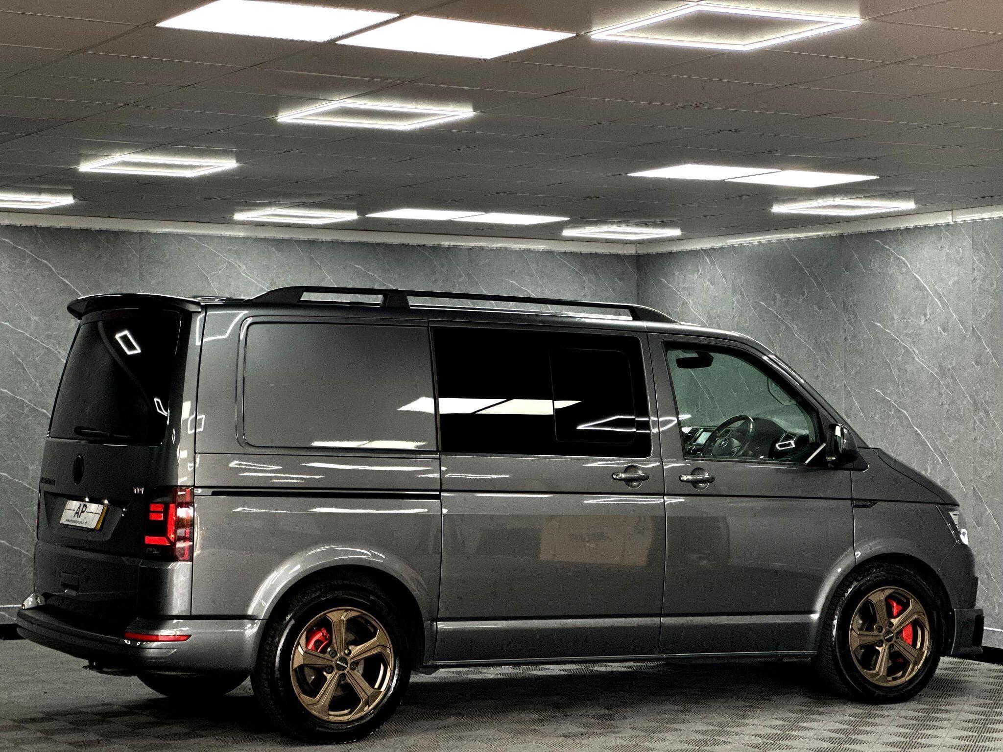 2018 Volkswagen Transporter - Thumbnail 20