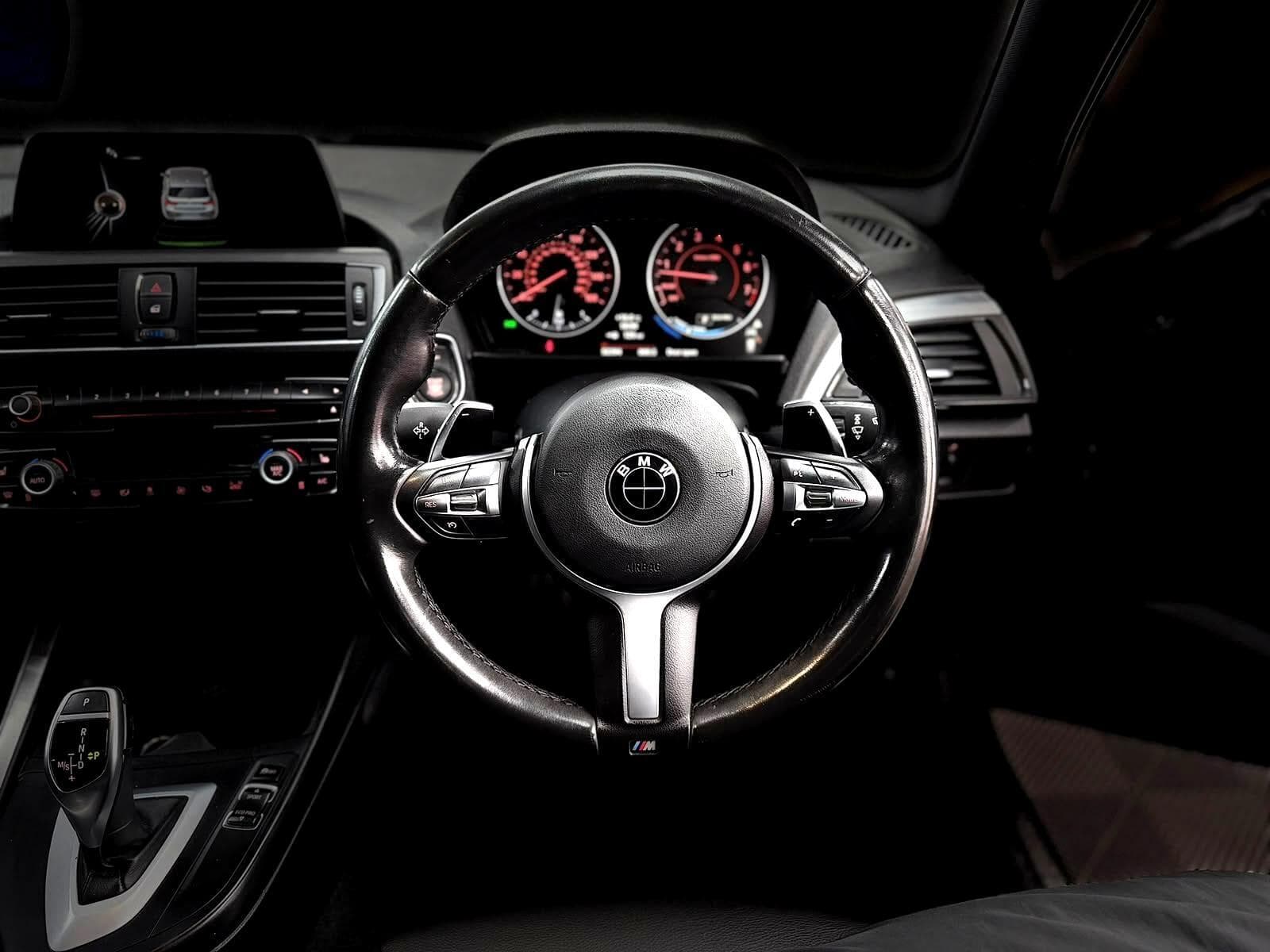 2017 BMW 1 Series - Thumbnail 53