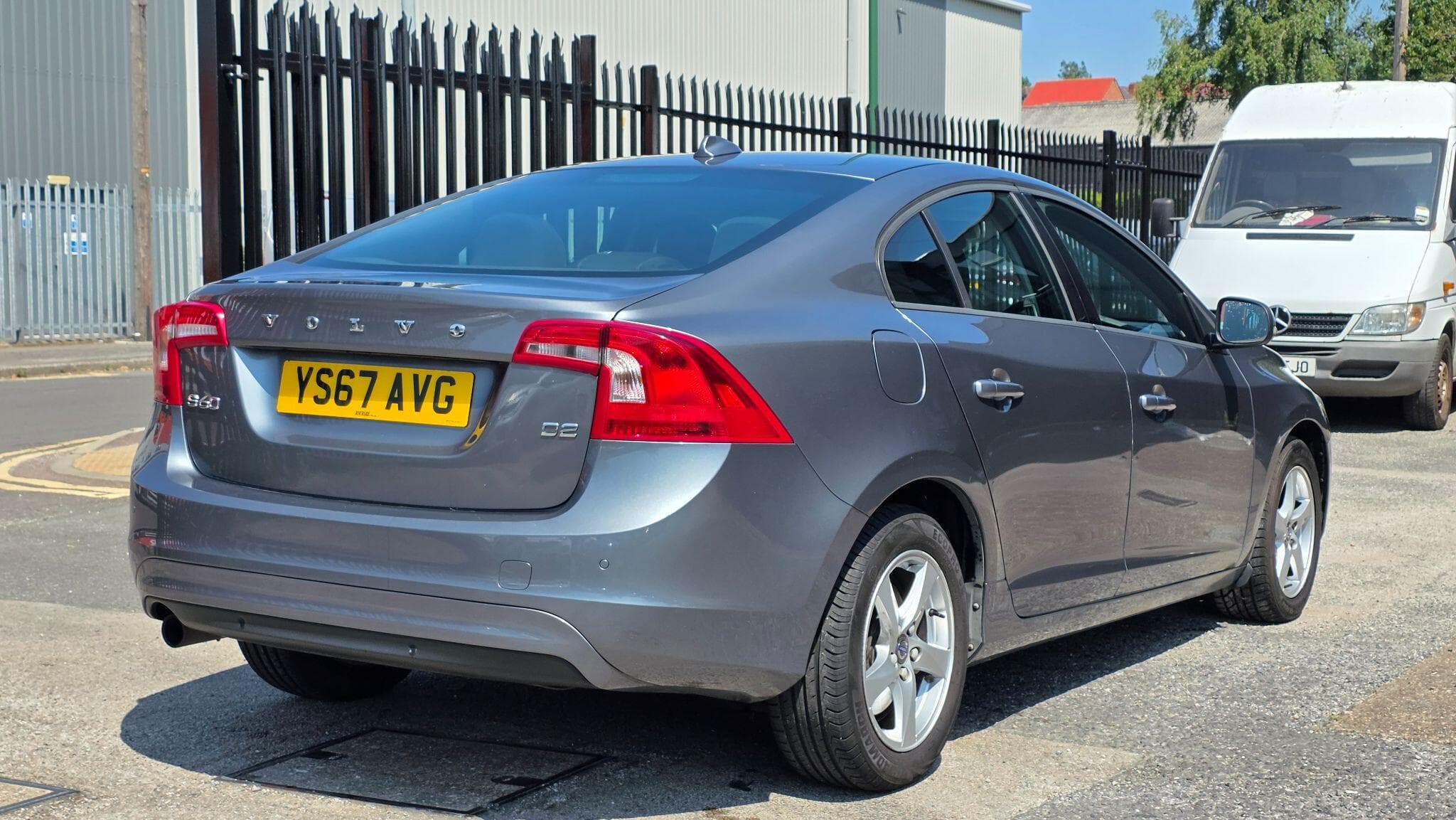 2017 Volvo S60 - Thumbnail 7