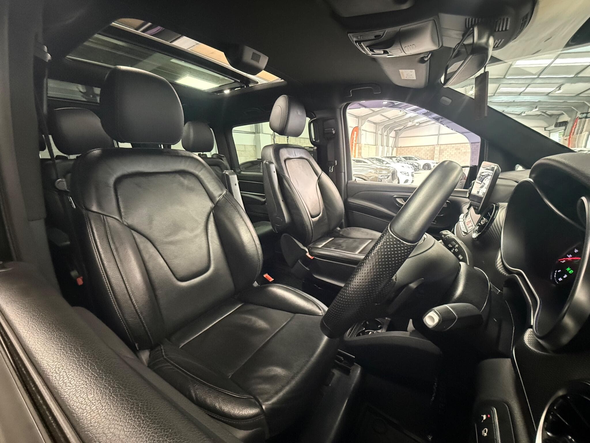 2023 Mercedes-Benz V Class - Thumbnail 29