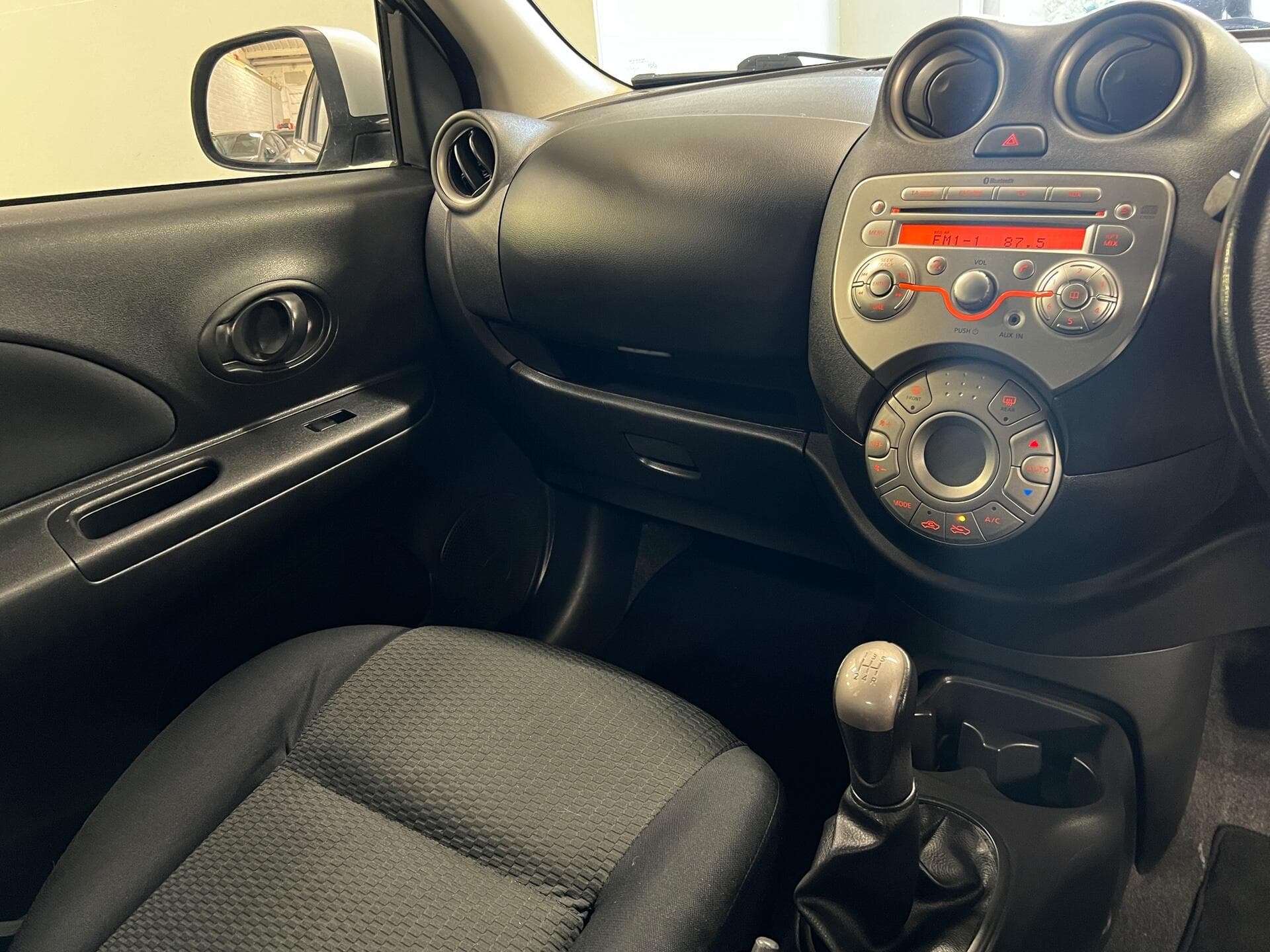 2011 Nissan Micra - Thumbnail 28