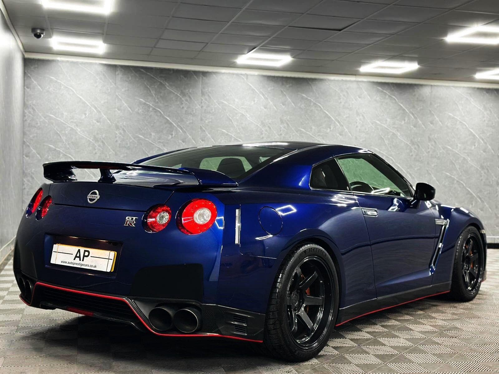 2012 Nissan GT-R - Thumbnail 46