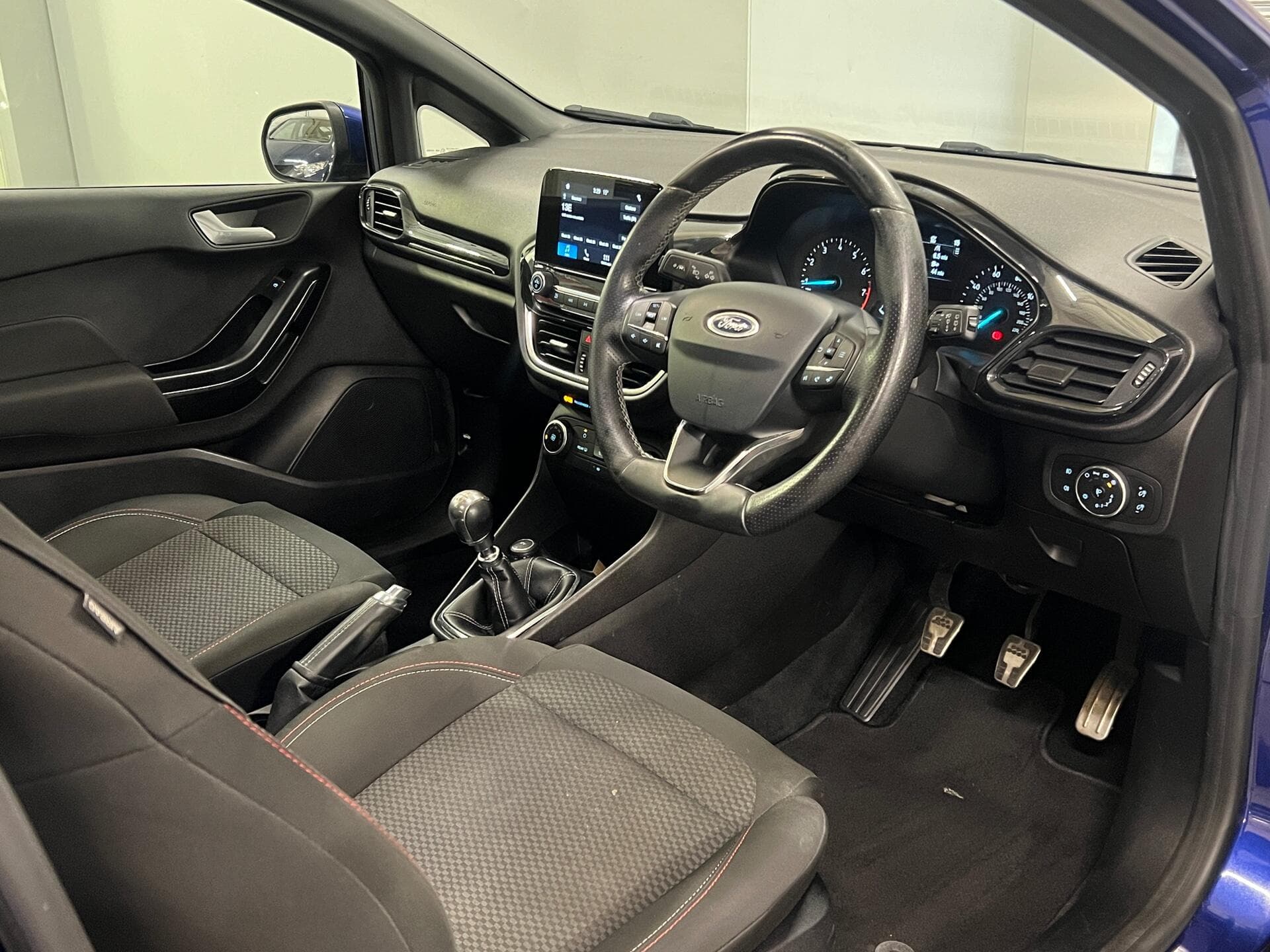 2018 Ford Fiesta - Thumbnail 23