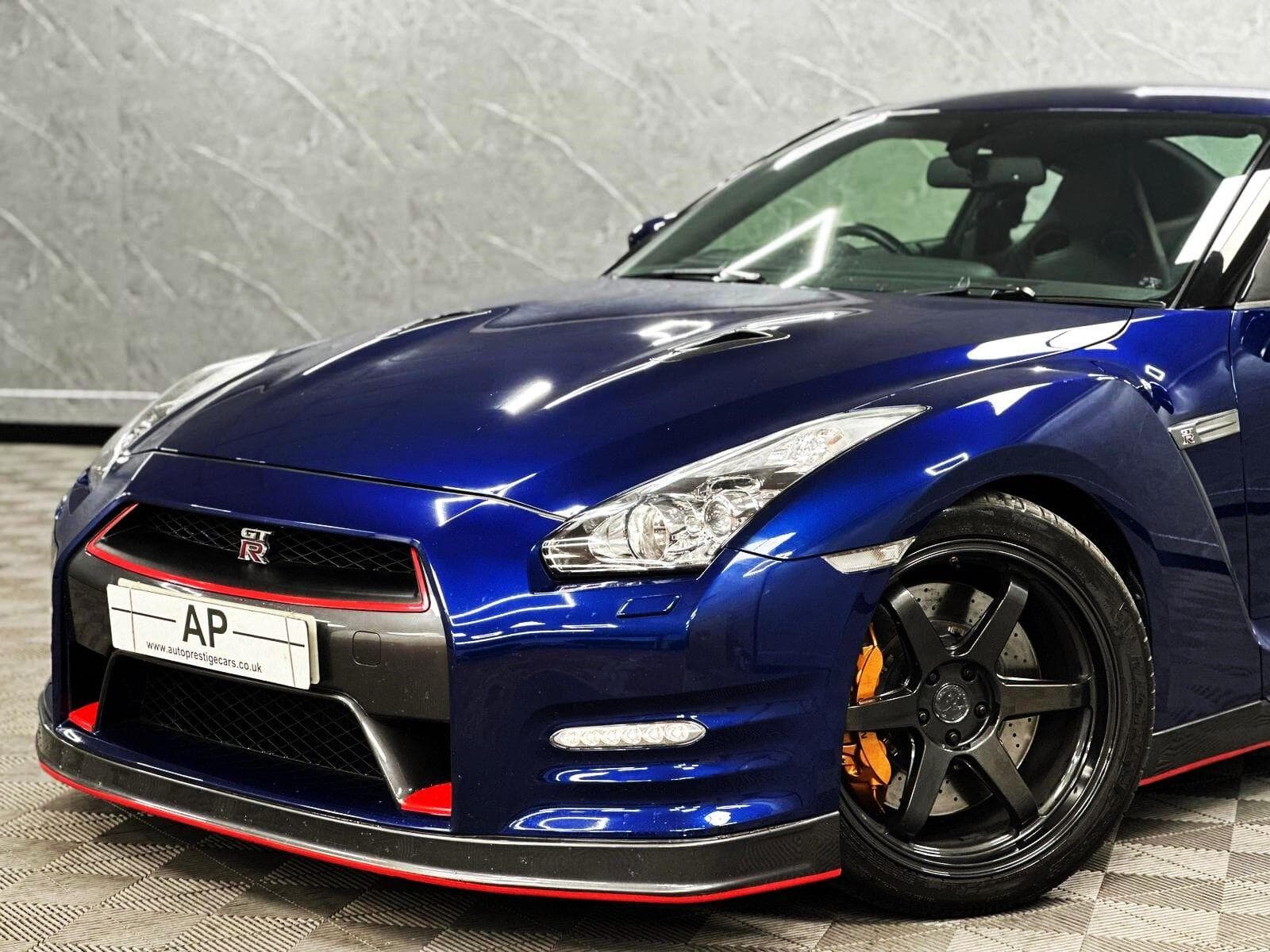 2012 Nissan GT-R - Thumbnail 25