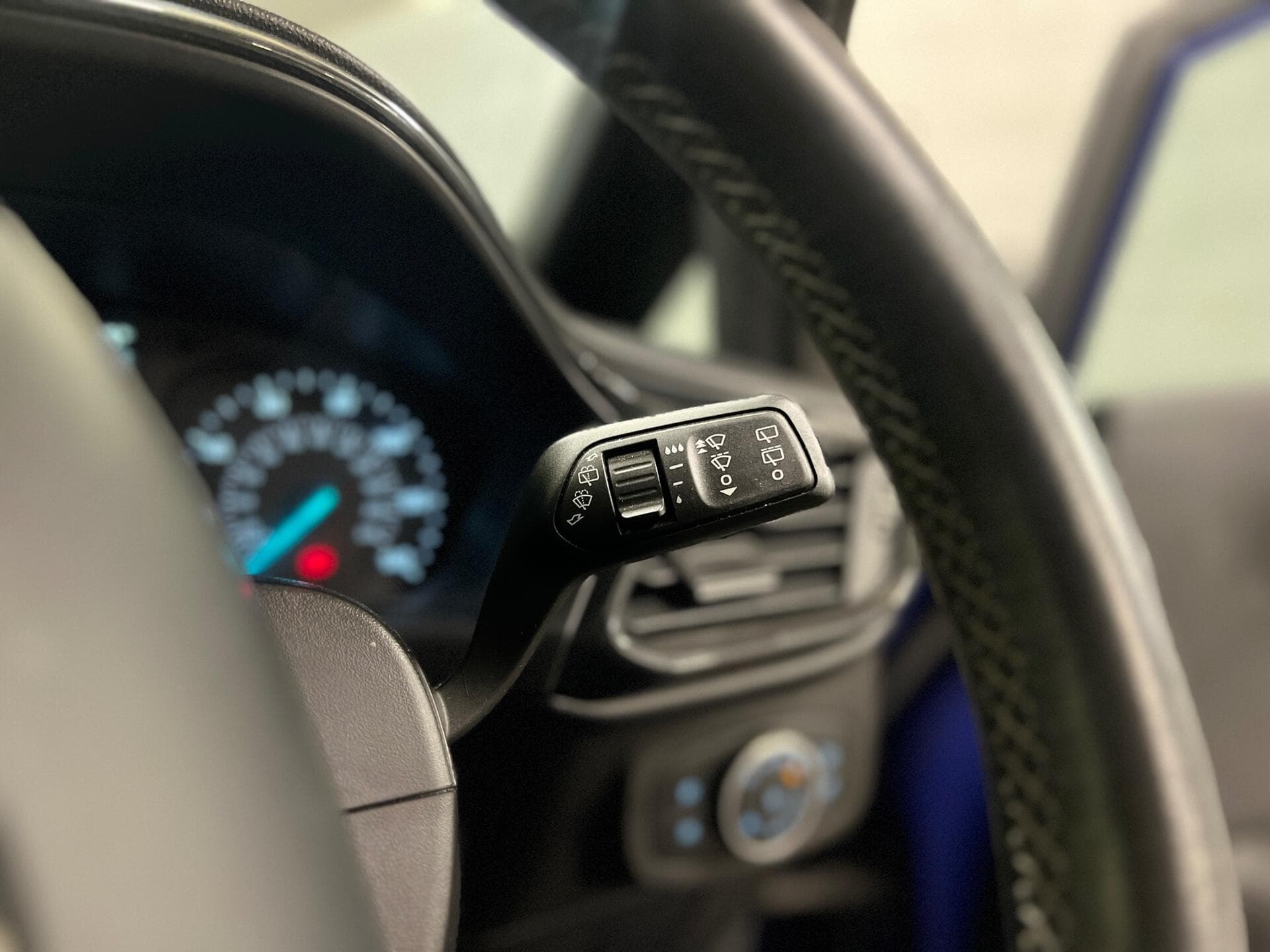 2018 Ford Fiesta - Thumbnail 30