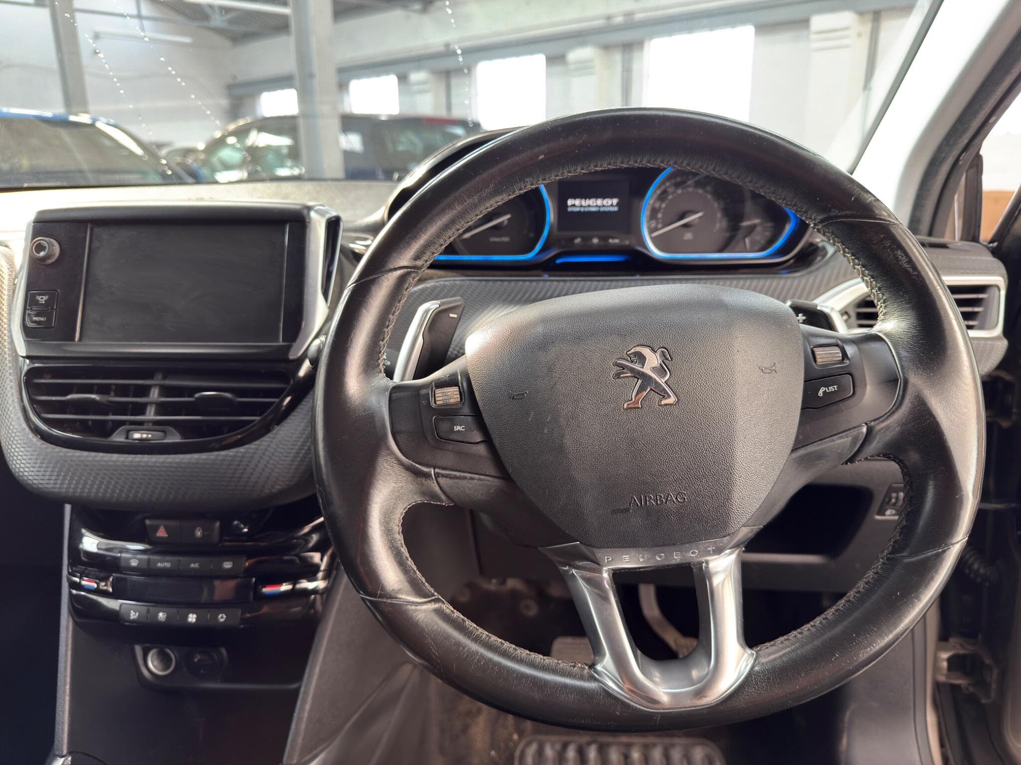 2014 Peugeot 2008 - Thumbnail 21
