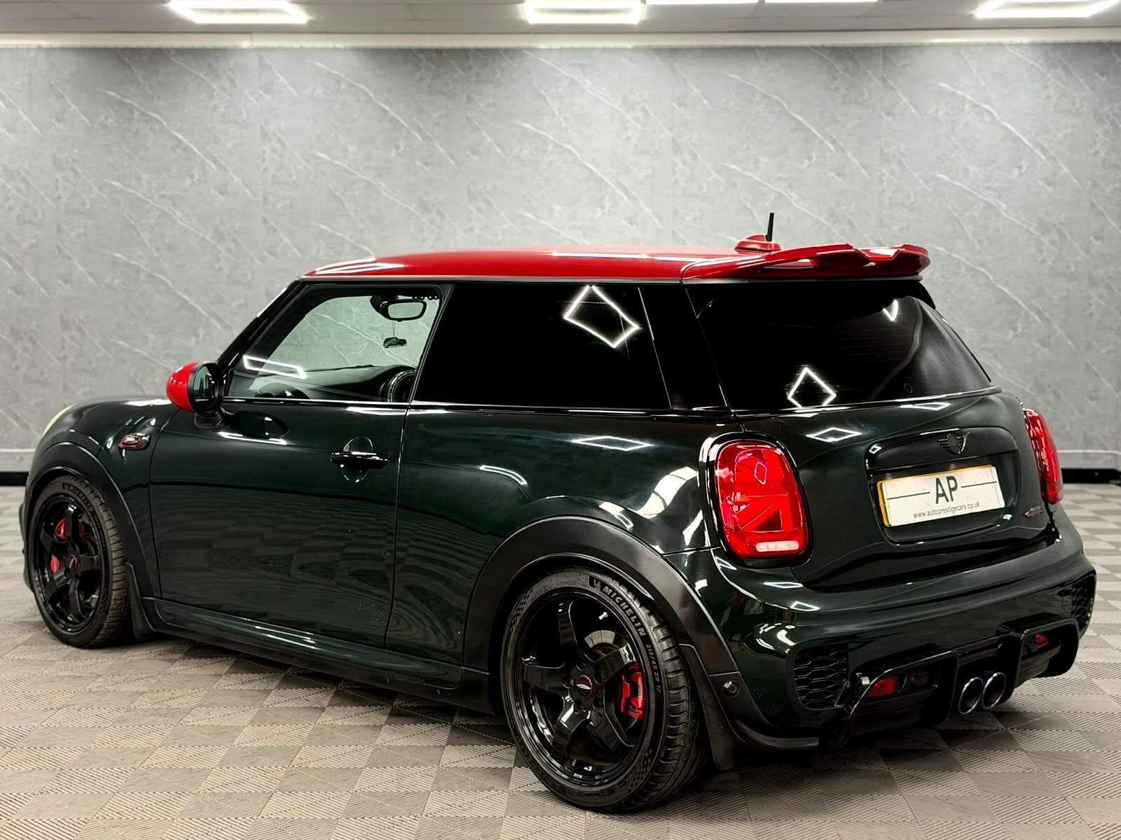 2015 MINI Hatch - Thumbnail 24