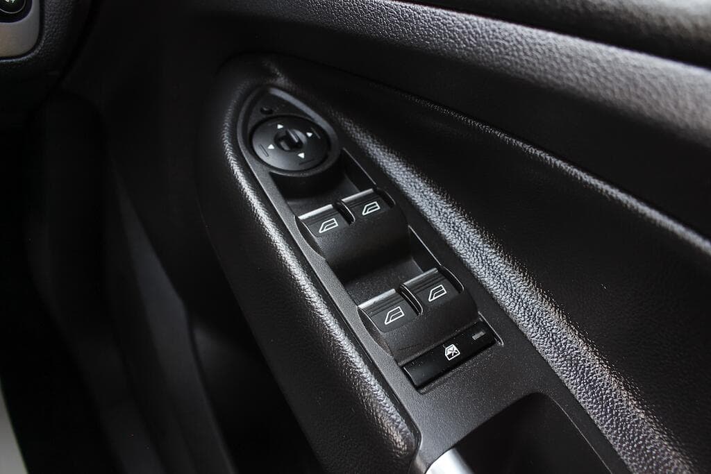 2019 Ford Kuga - Thumbnail 41