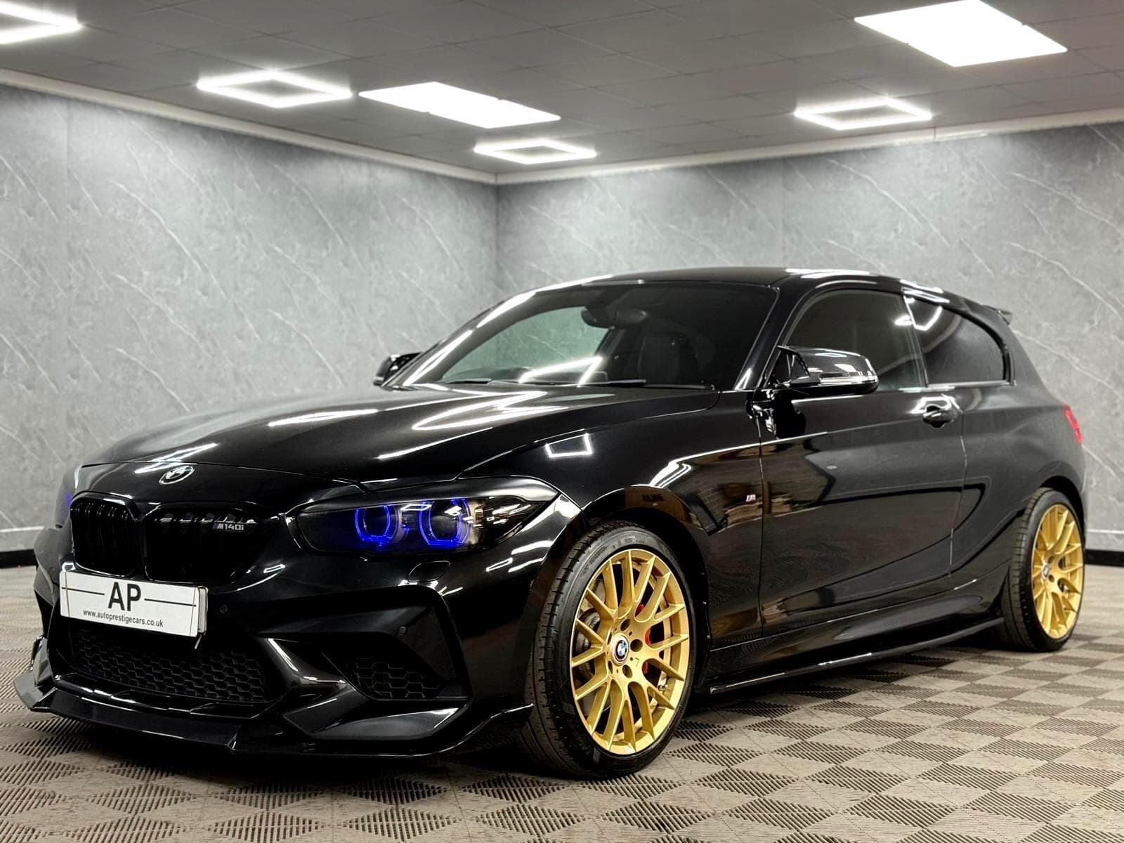 2017 BMW 1 Series - Thumbnail 24