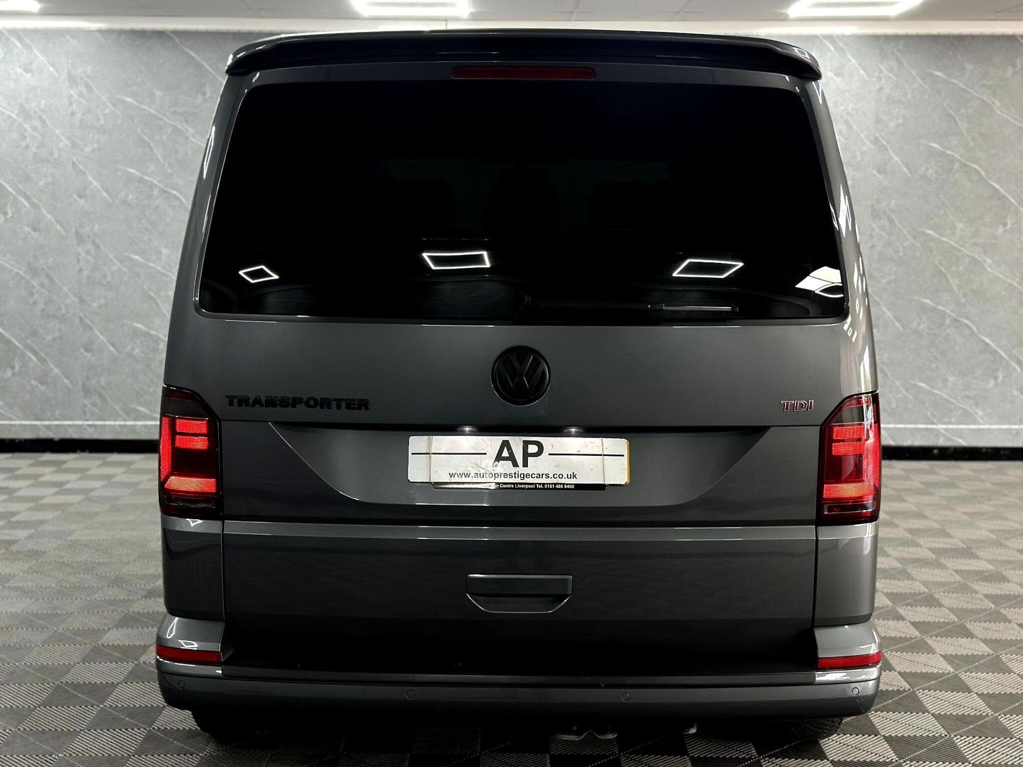 2018 Volkswagen Transporter - Thumbnail 18