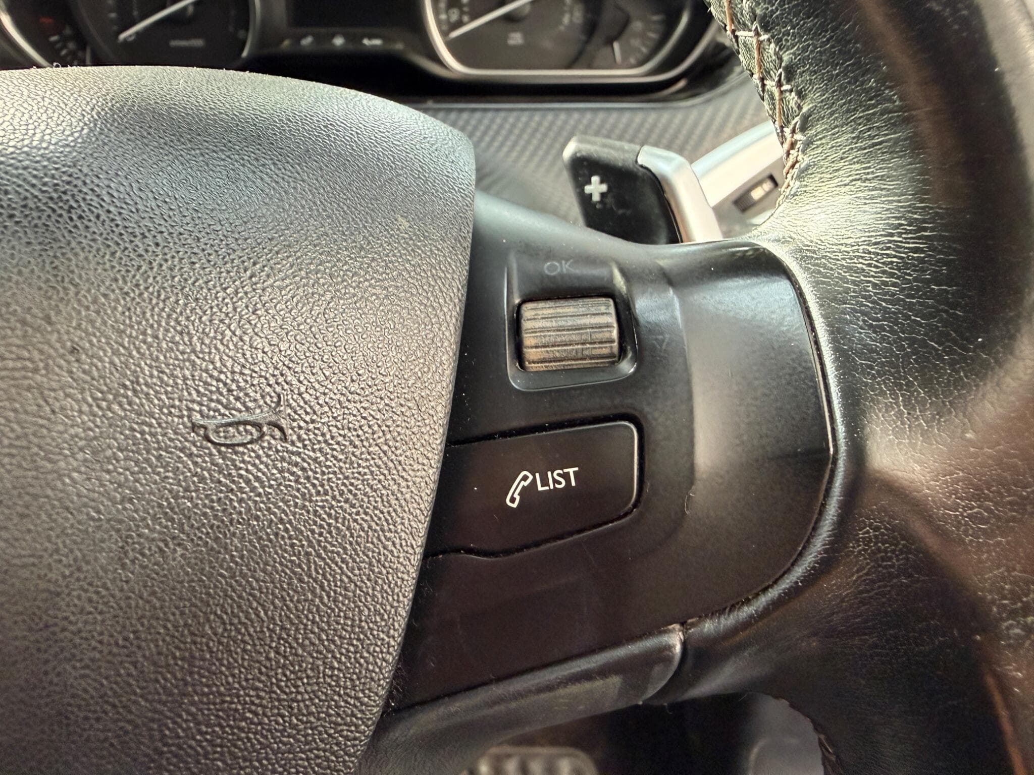 2014 Peugeot 2008 - Thumbnail 15