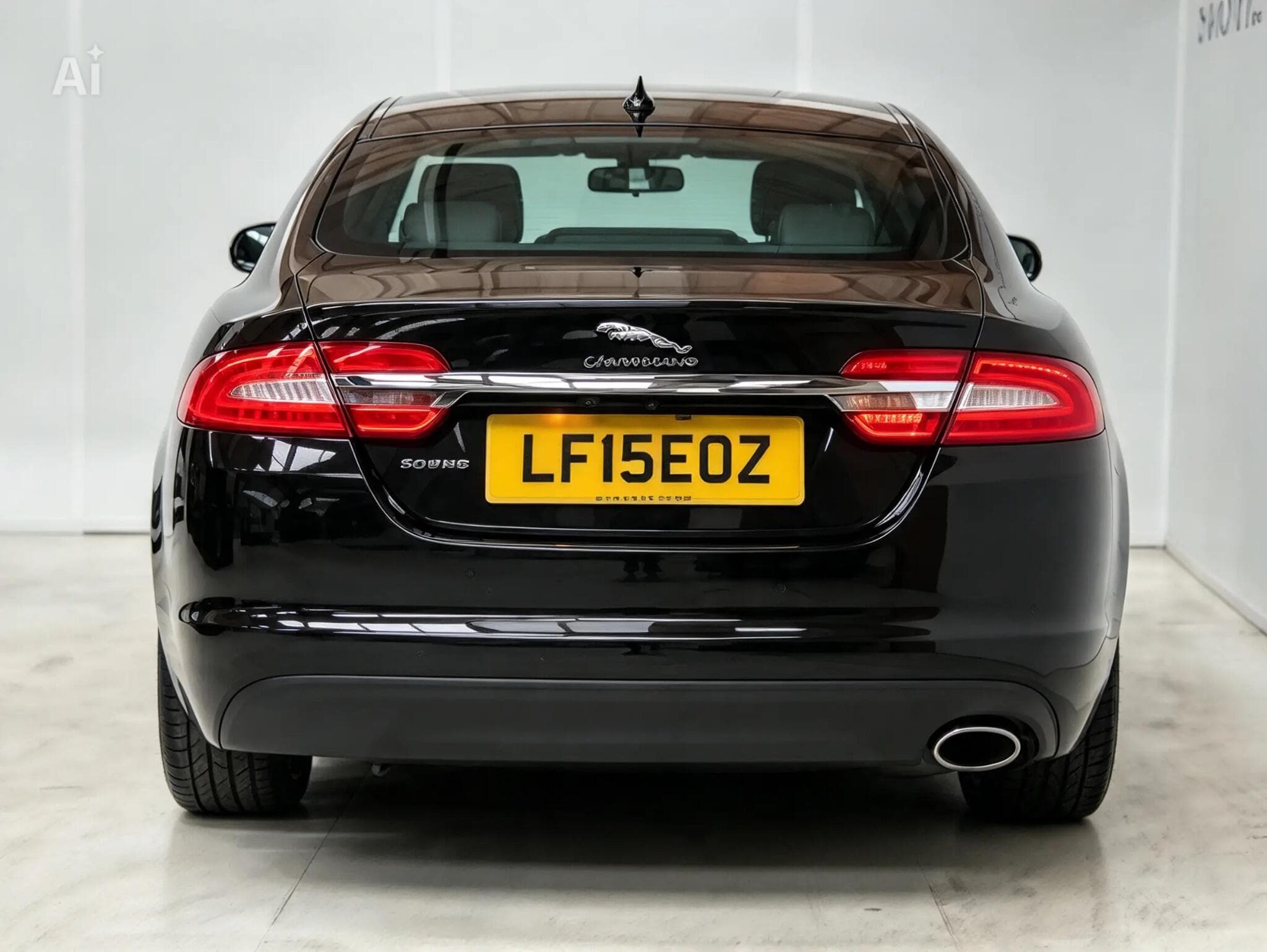 2015 Jaguar XF - Thumbnail 6