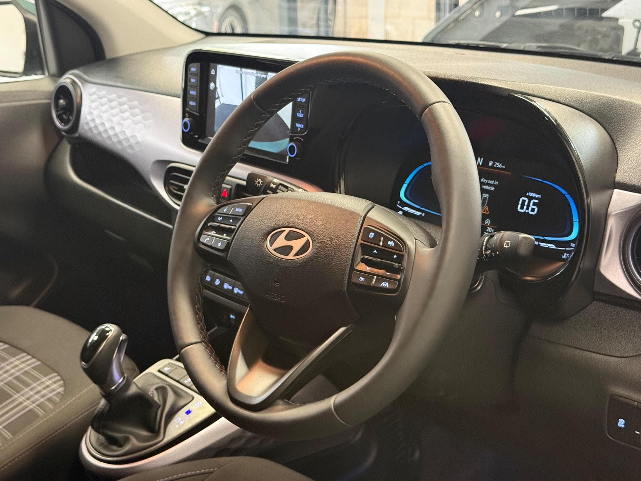 2025 Hyundai i10 - Thumbnail 46