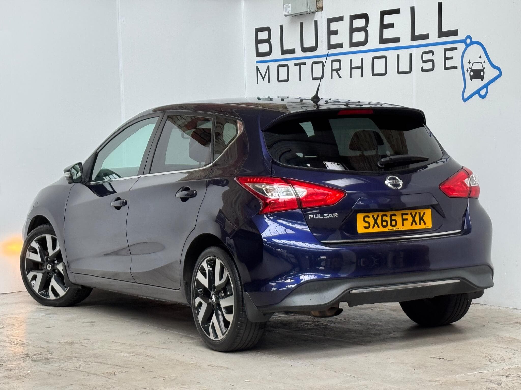 2017 Nissan Pulsar - Thumbnail 5