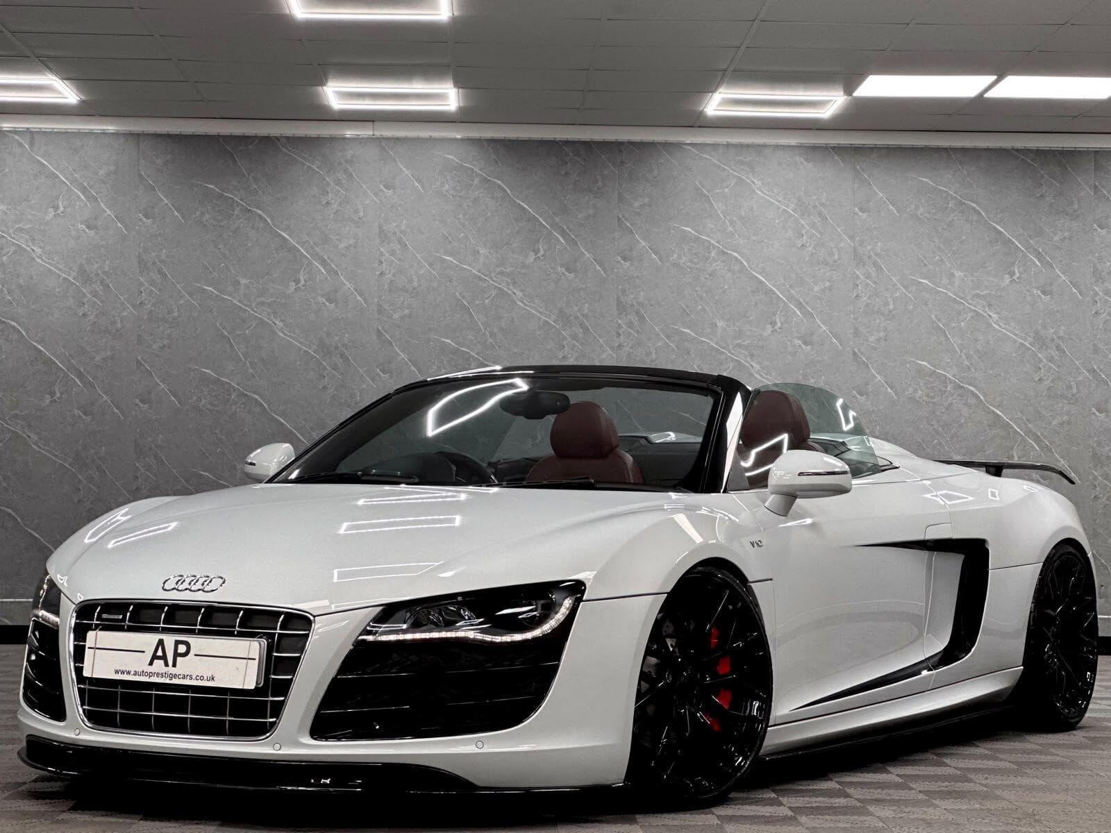 2010 Audi R8 - Thumbnail 21
