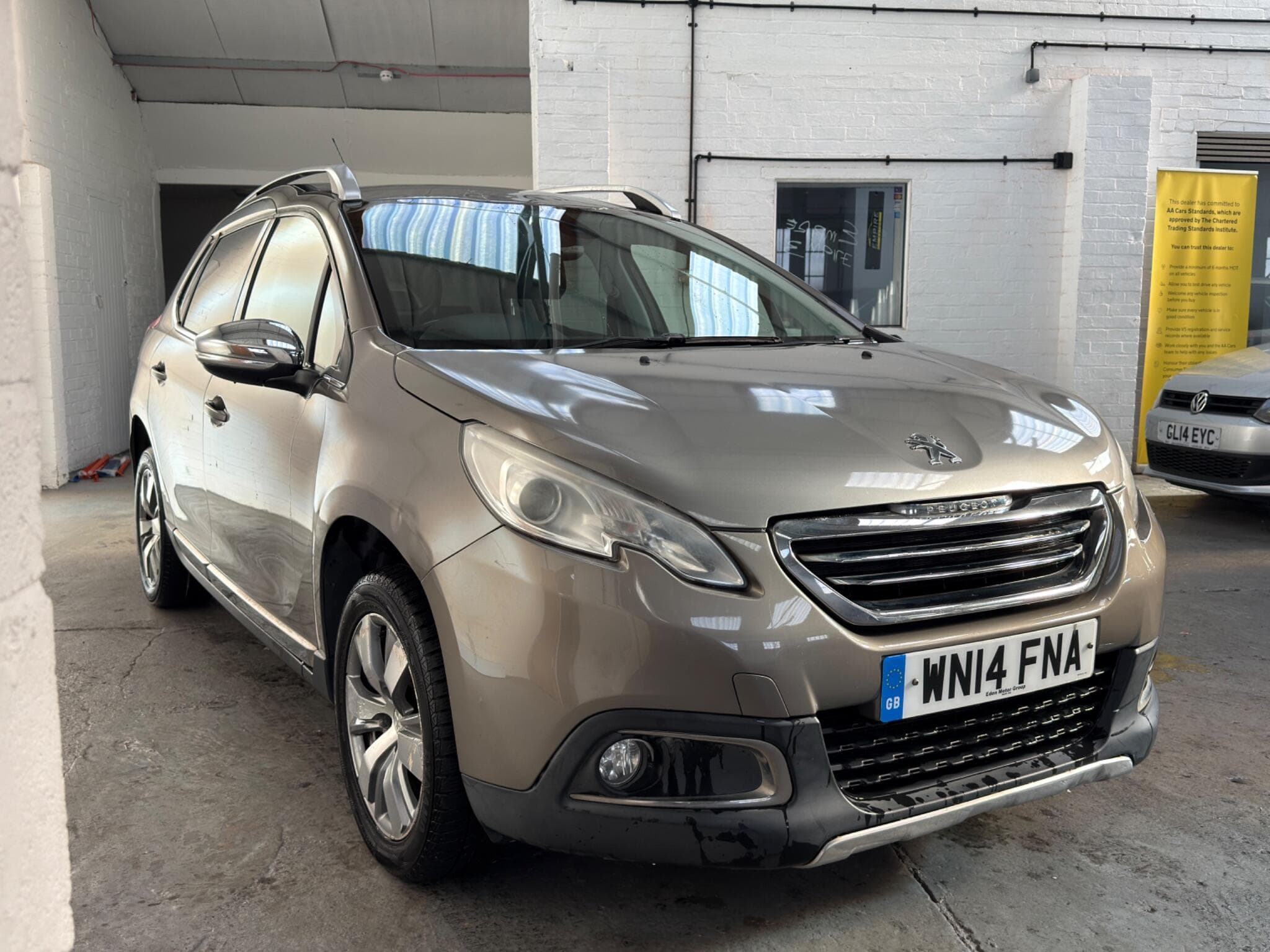 2014 Peugeot 2008 - Thumbnail 5