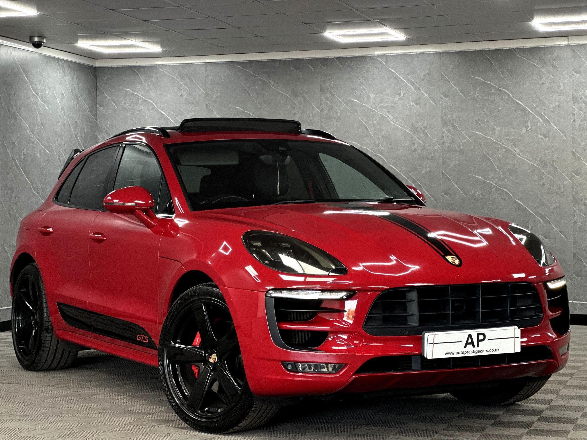 2016 Porsche Macan - Thumbnail 24