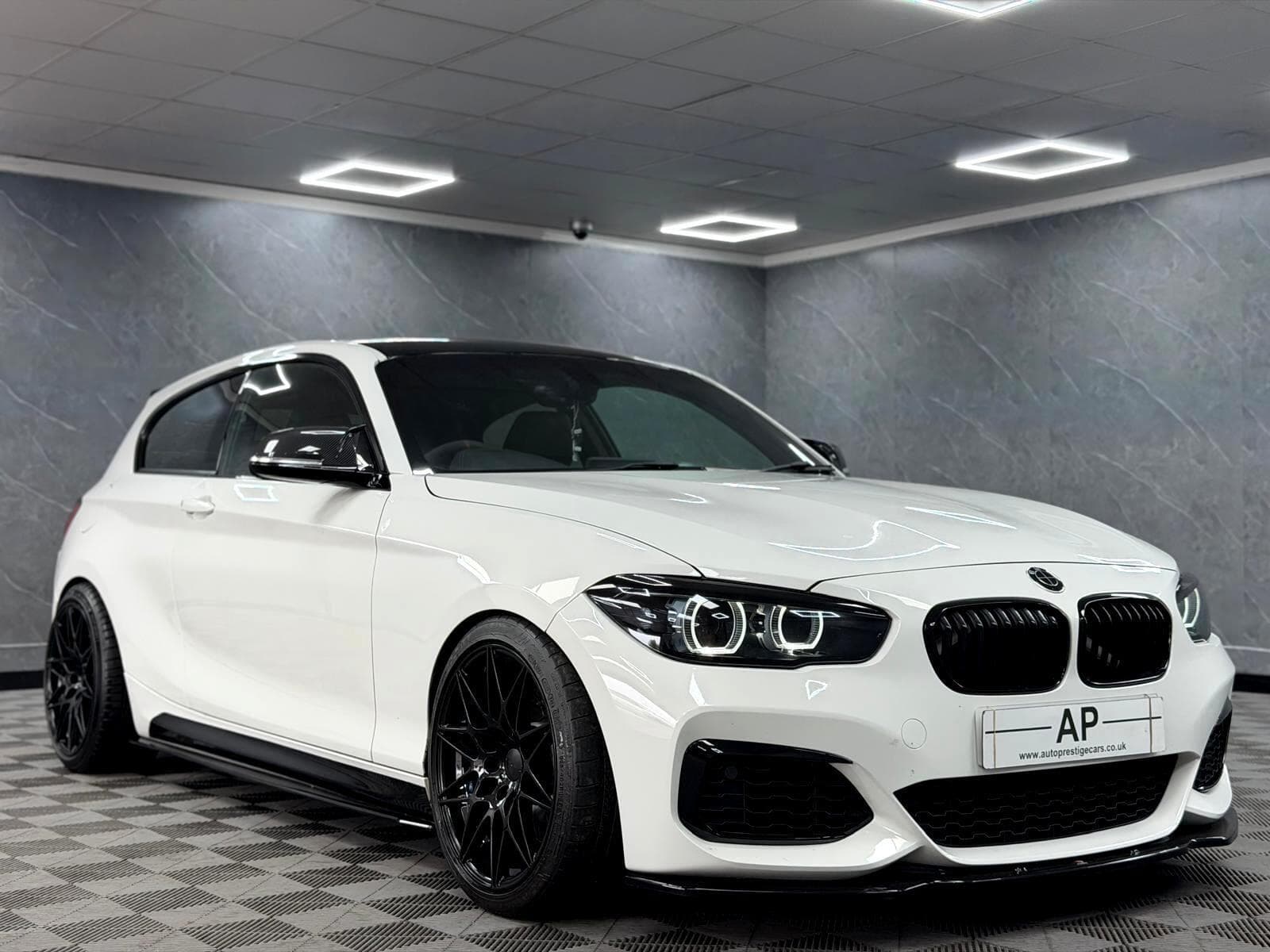 2018 BMW 1 Series - Thumbnail 34