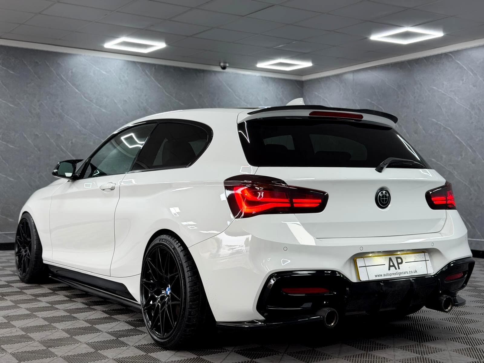 2018 BMW 1 Series - Thumbnail 27