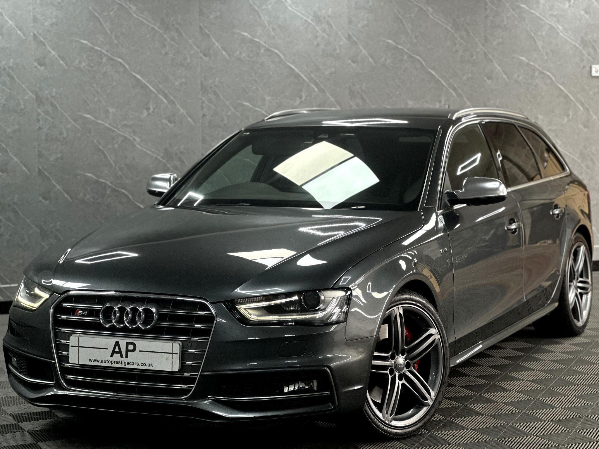 2015 Audi S4 Avant - Image 2