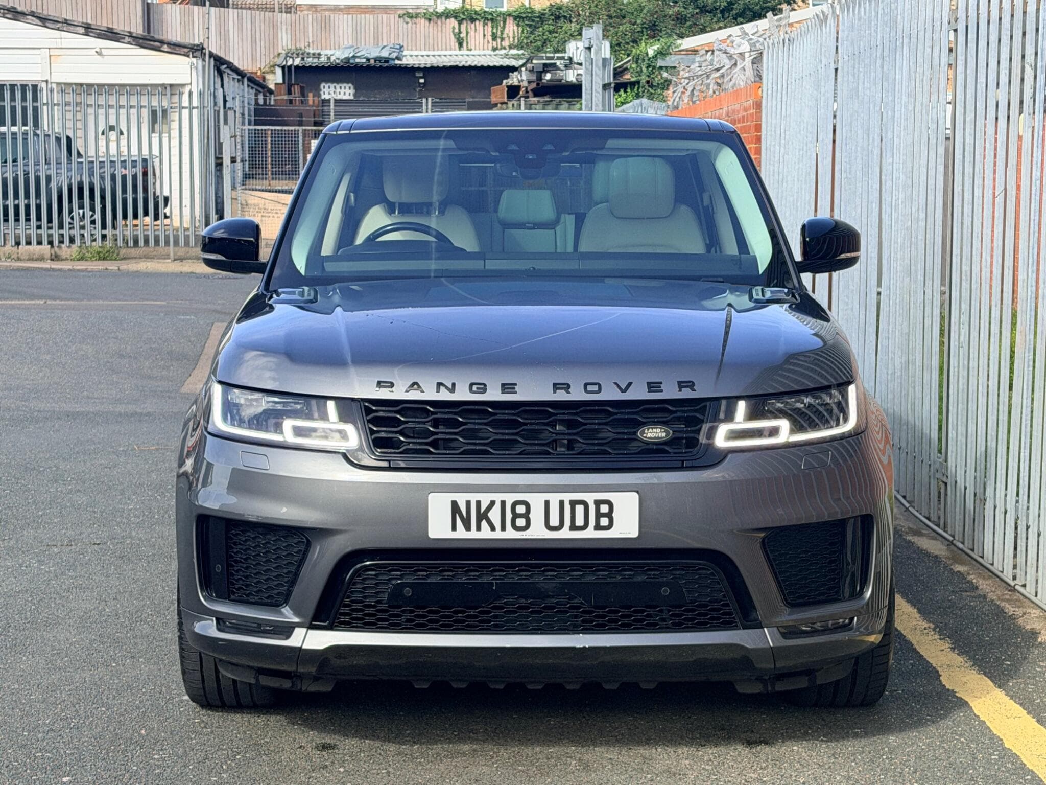 2018 Land Rover Range Rover Sport - Image 4
