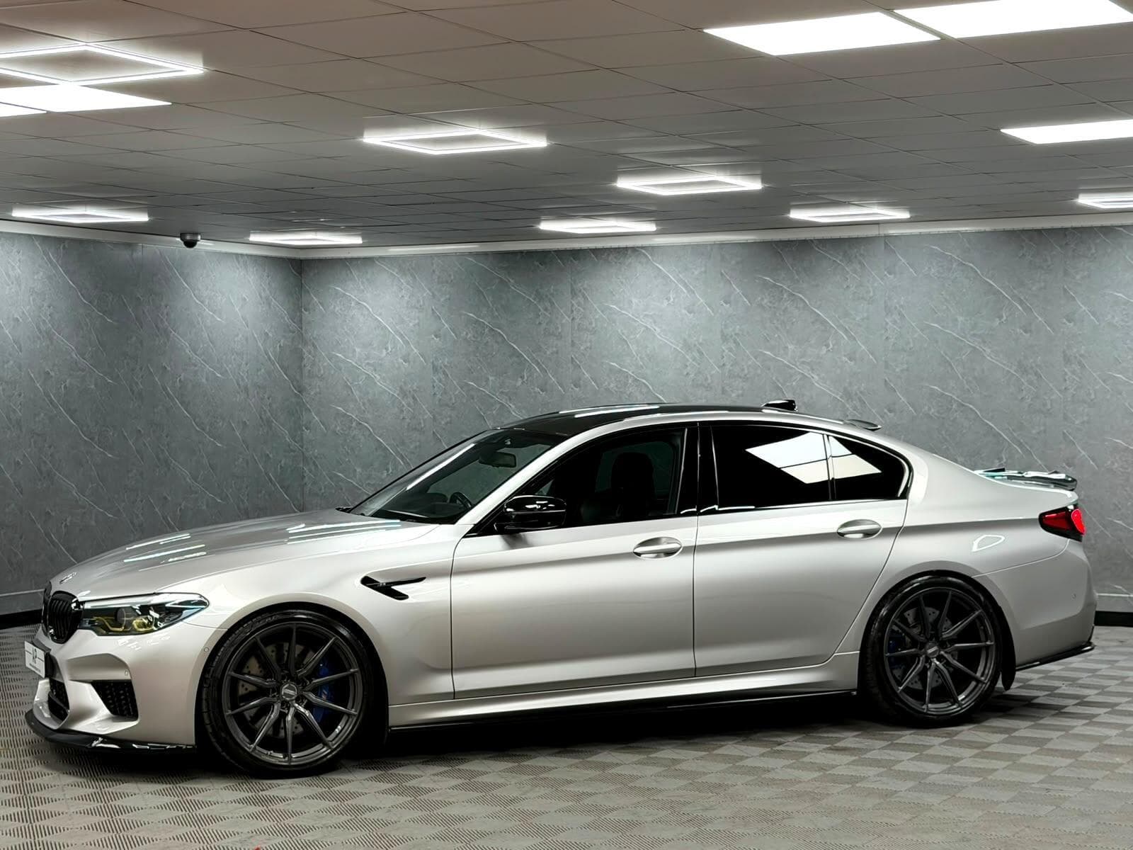 2019 BMW M5 - Thumbnail 11
