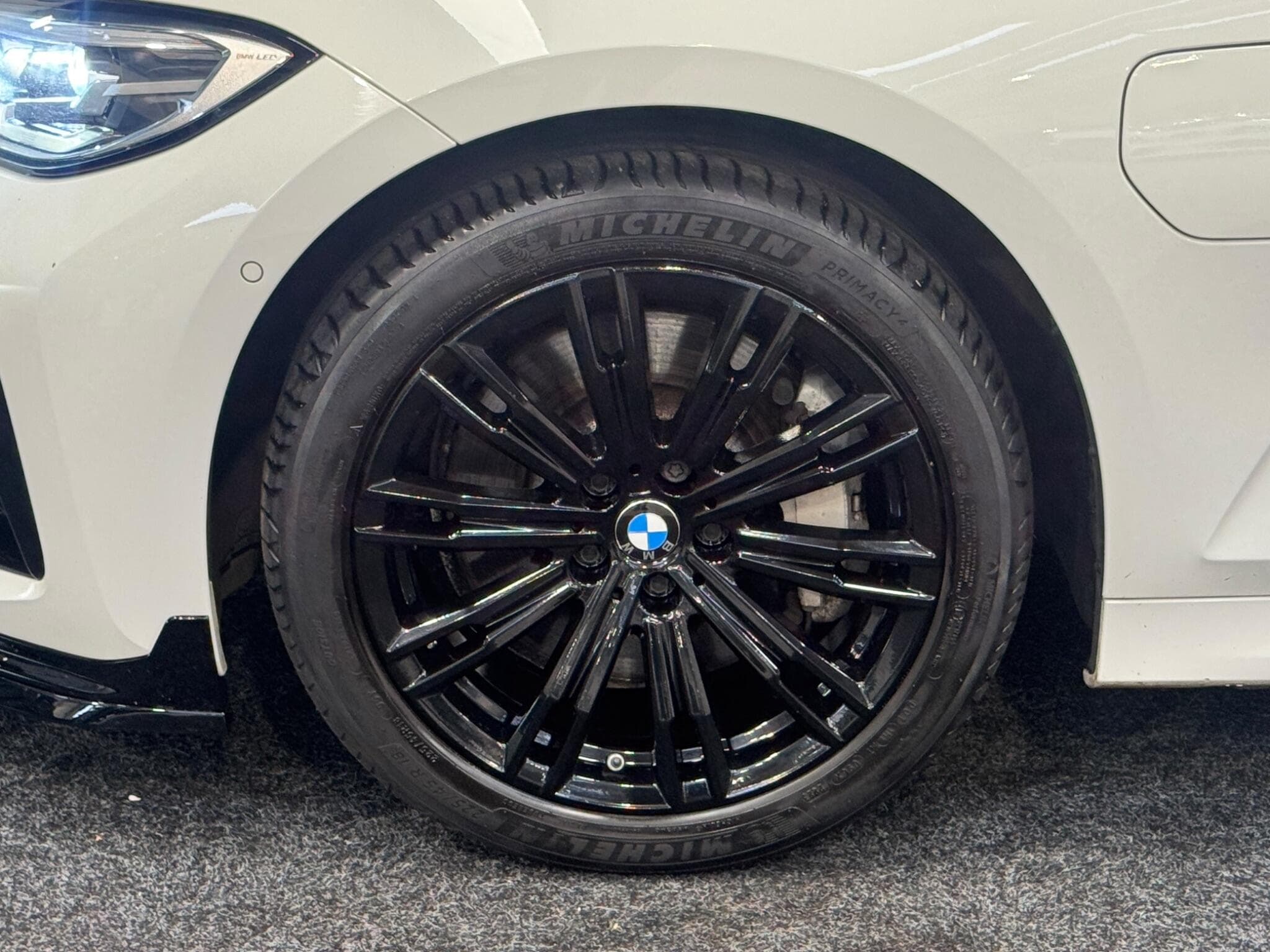 2020 BMW 3 Series - Thumbnail 37