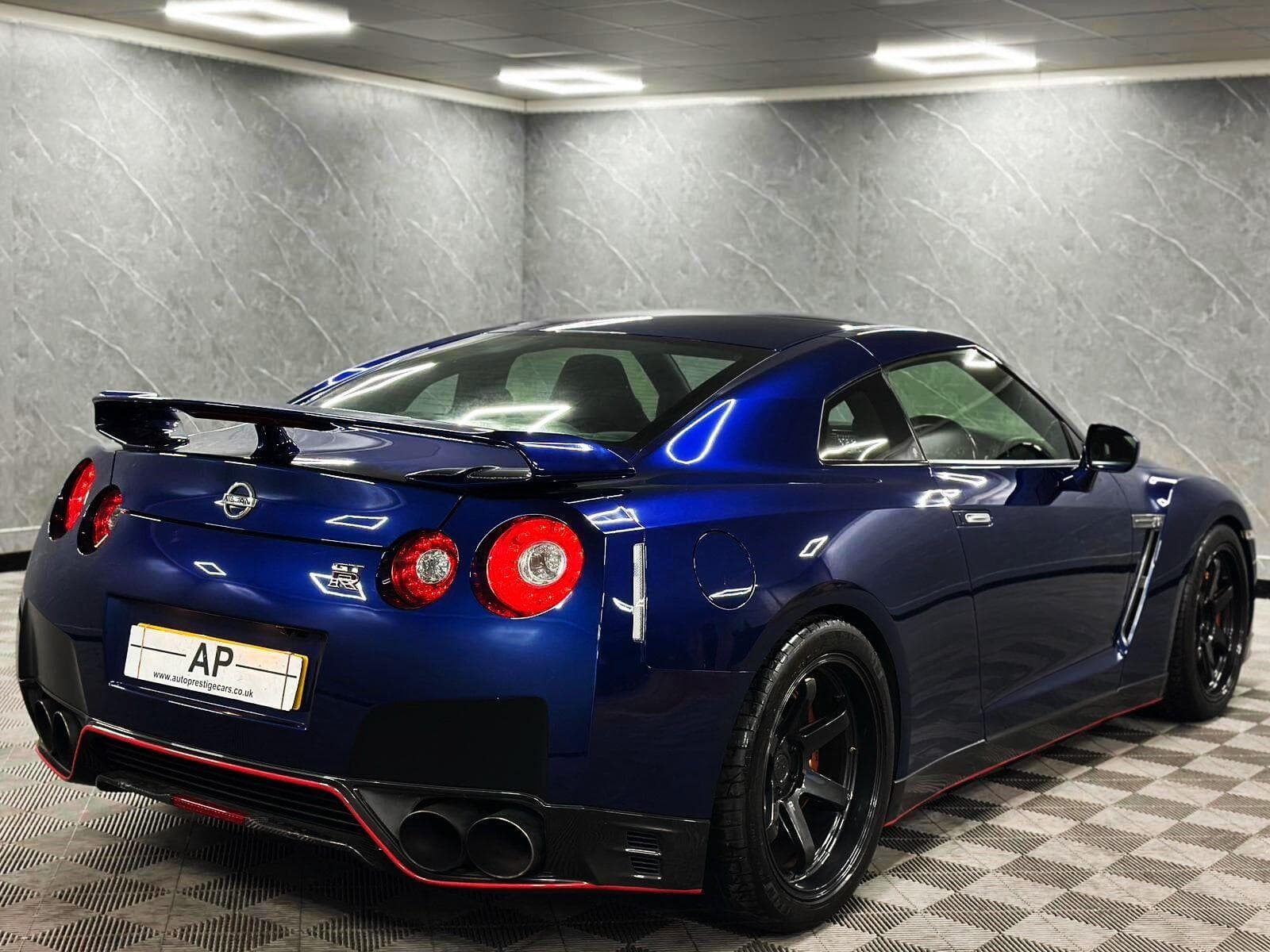 2012 Nissan GT-R - Thumbnail 50