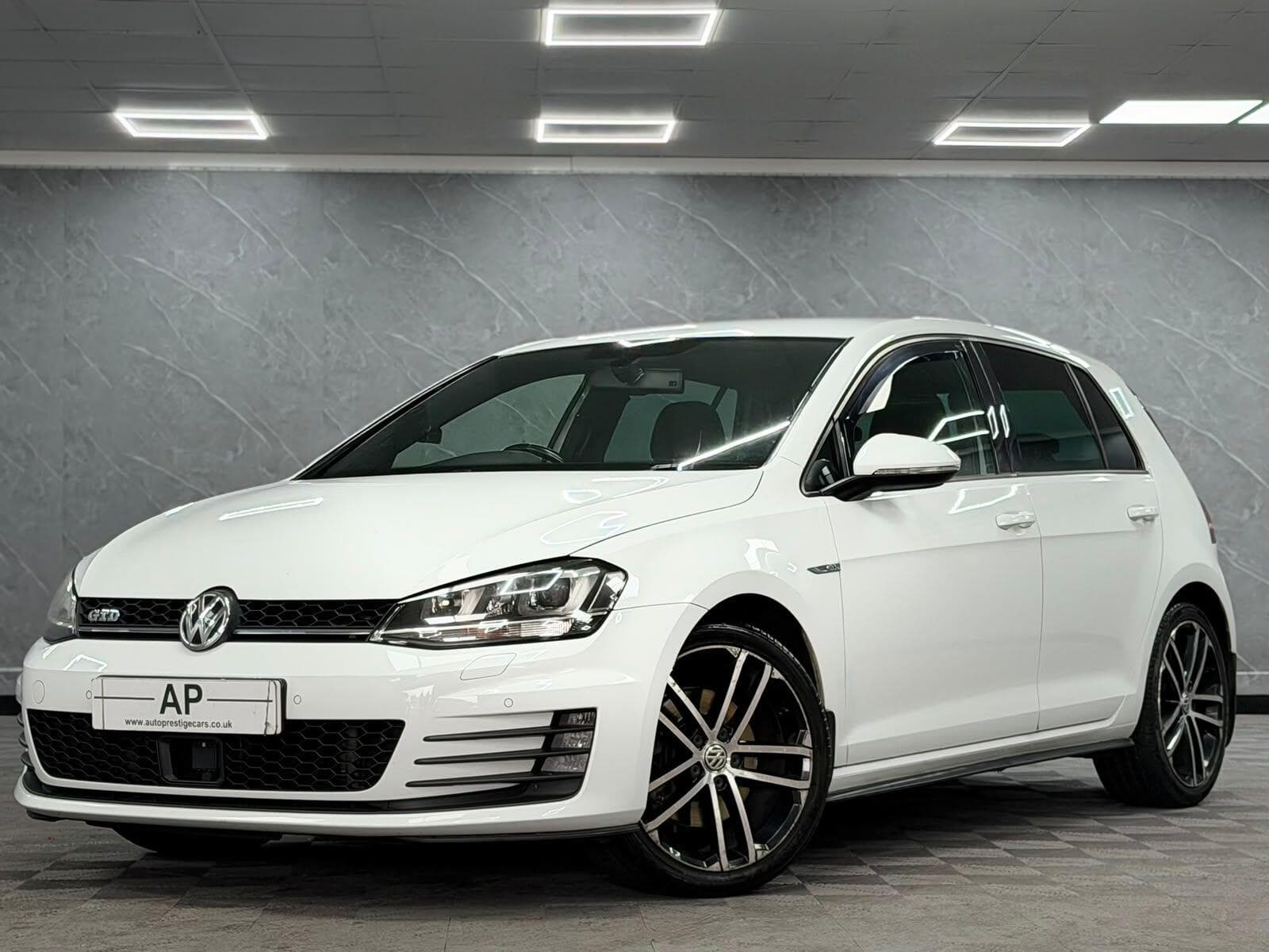 2015 Volkswagen Golf - Thumbnail 24