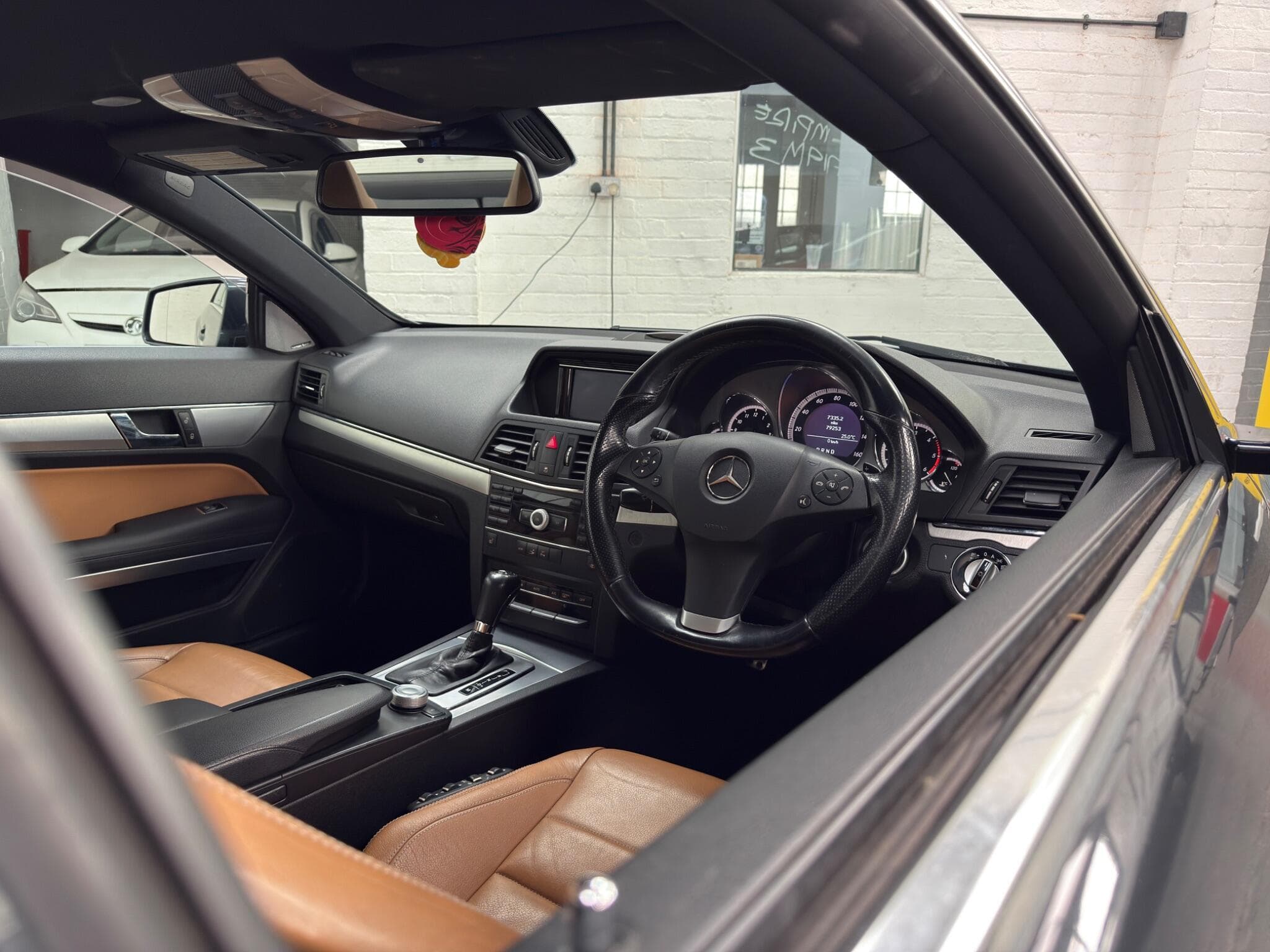 2010 Mercedes-Benz E Class - Thumbnail 12