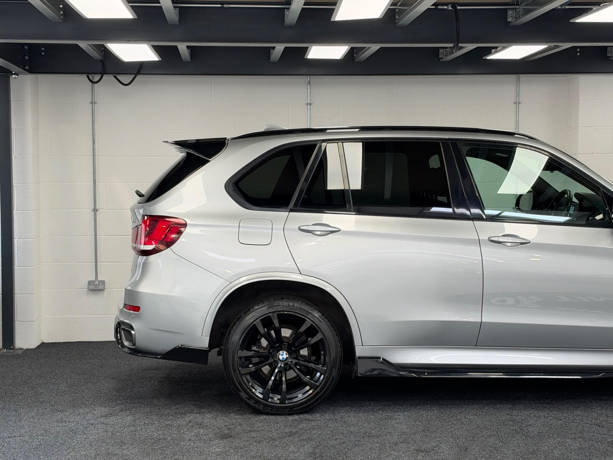 2017 BMW X5 - Thumbnail 60