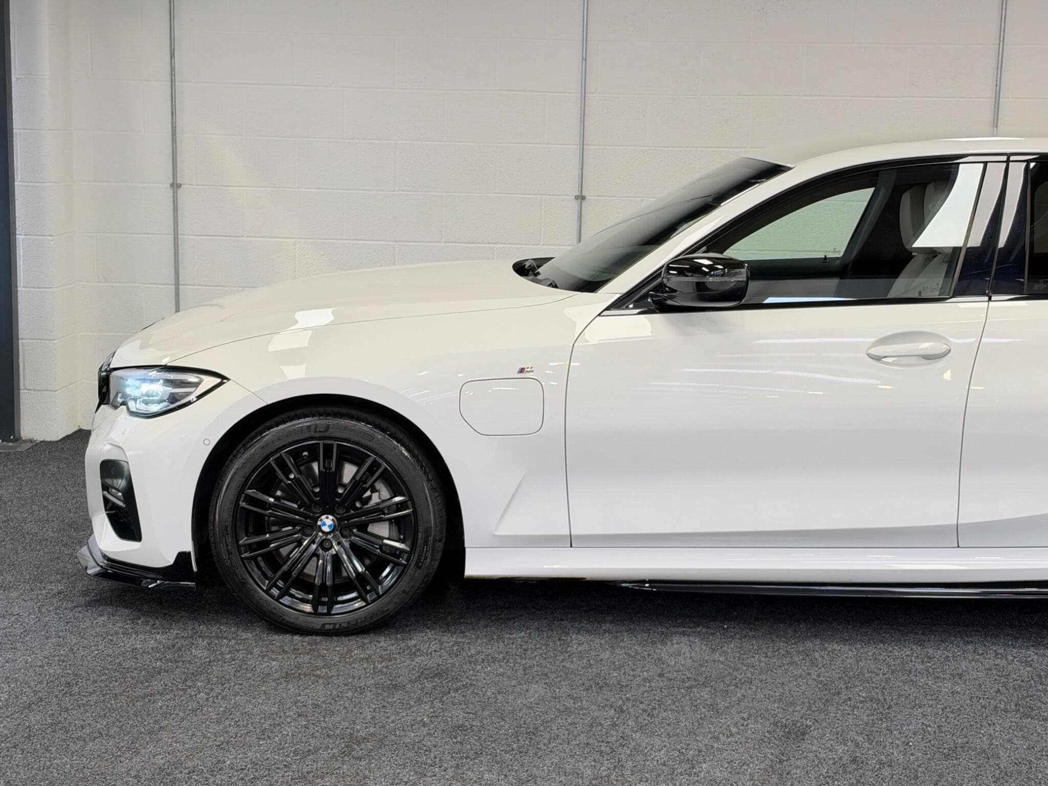 2020 BMW 3 Series - Thumbnail 12