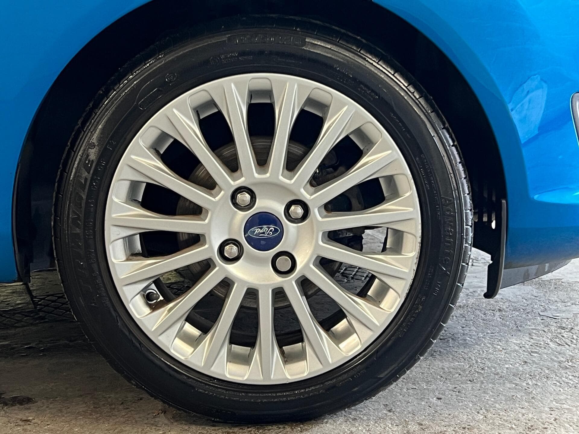 2014 Ford Fiesta - Thumbnail 20