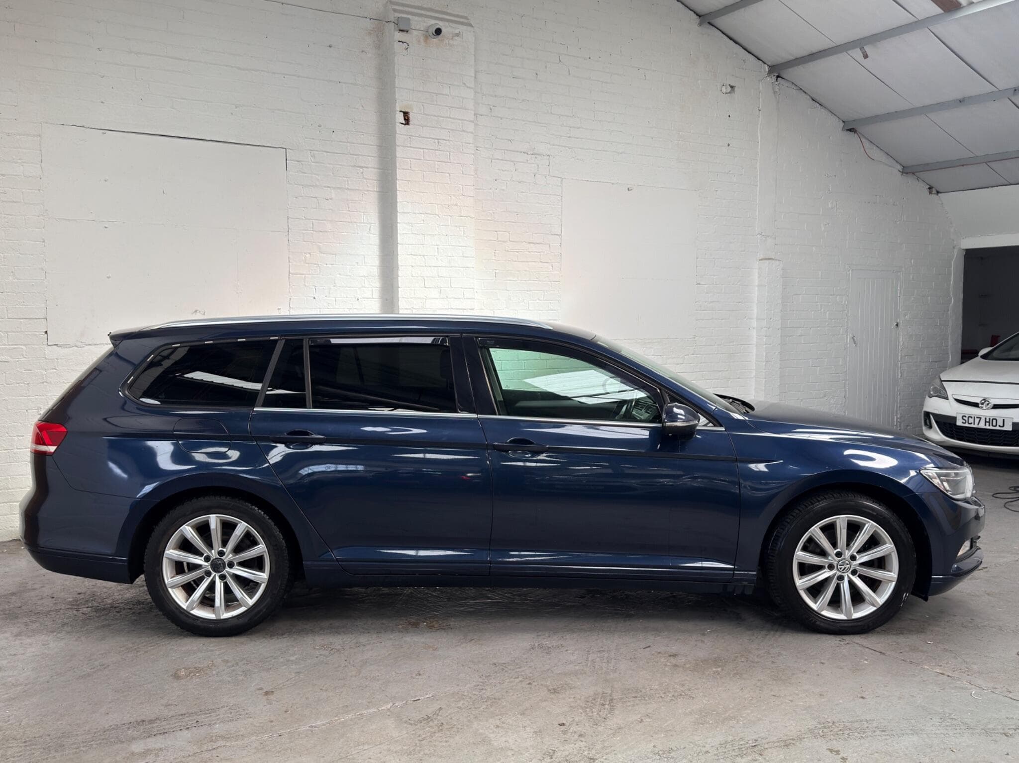 2015 Volkswagen Passat - Thumbnail 10