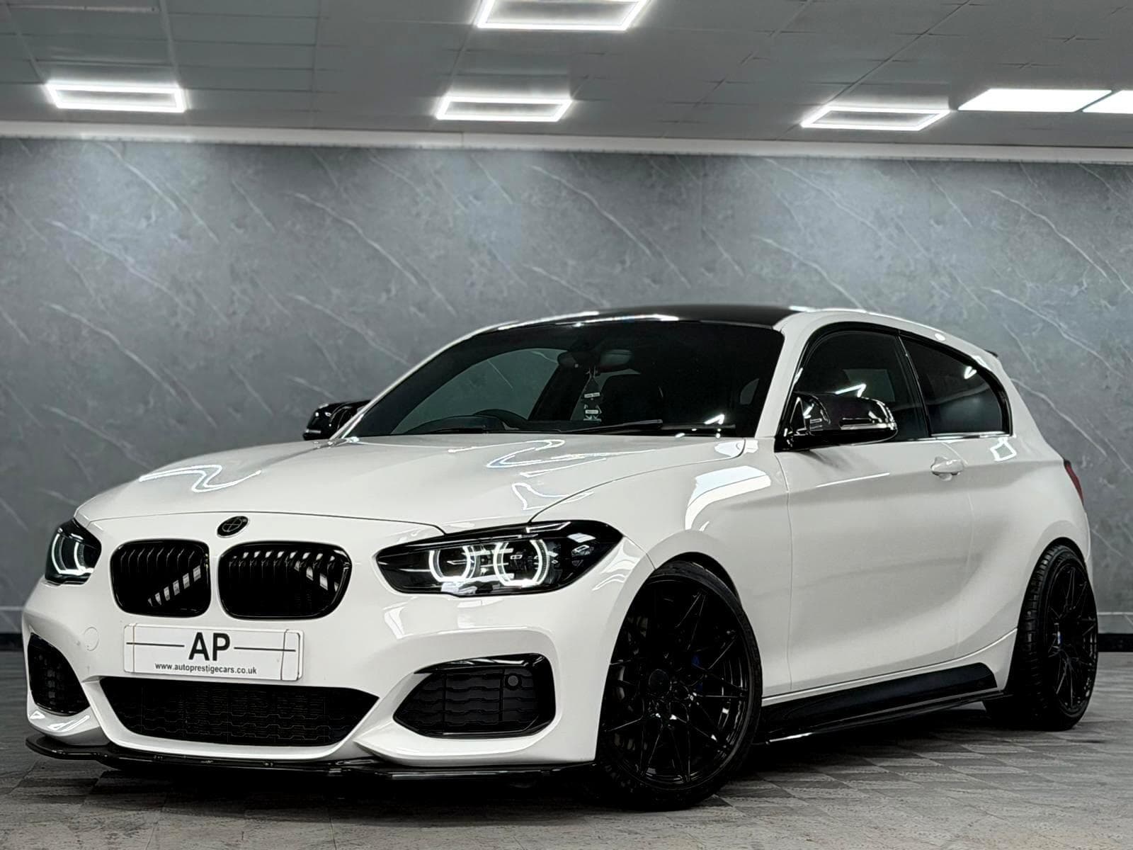 2018 BMW 1 Series - Thumbnail 12