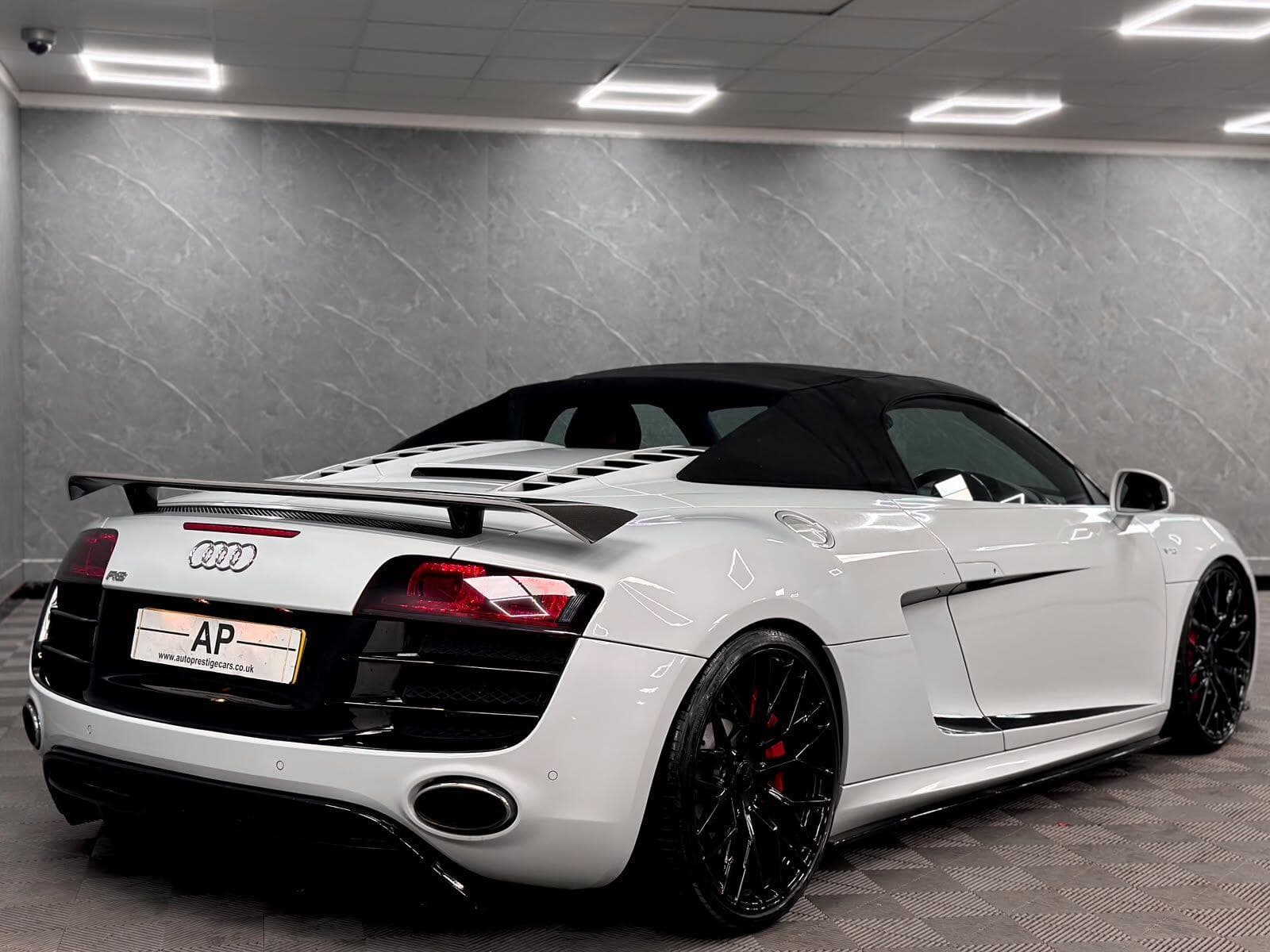 2010 Audi R8 - Thumbnail 43