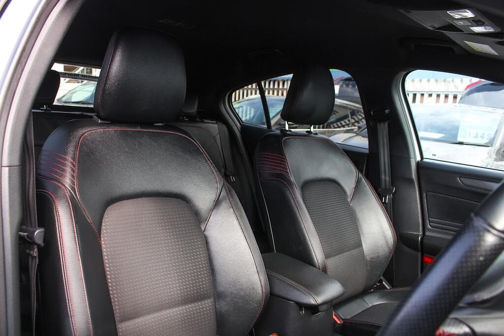 2019 Ford Focus - Thumbnail 15