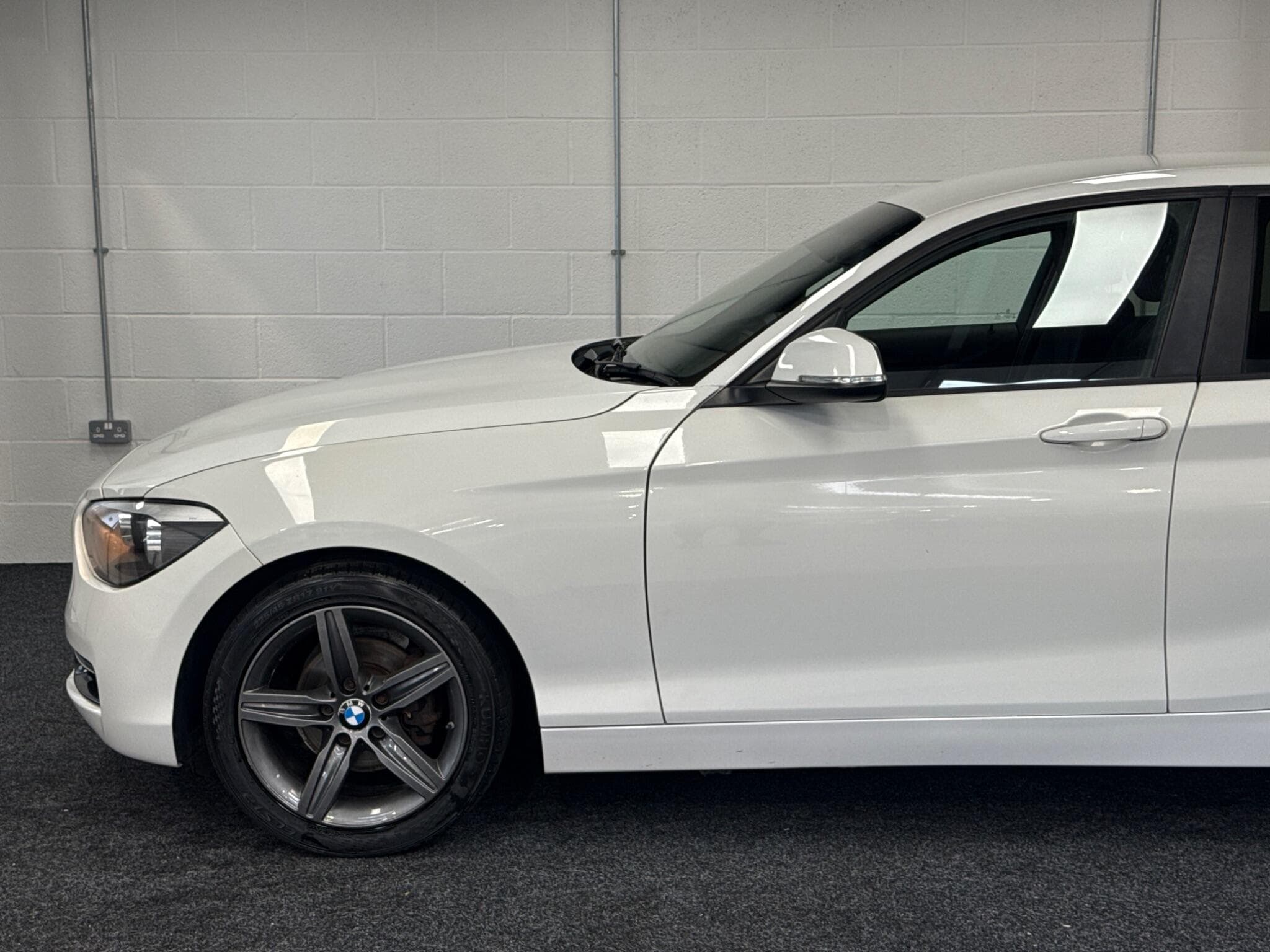 2014 BMW 1 Series - Thumbnail 8