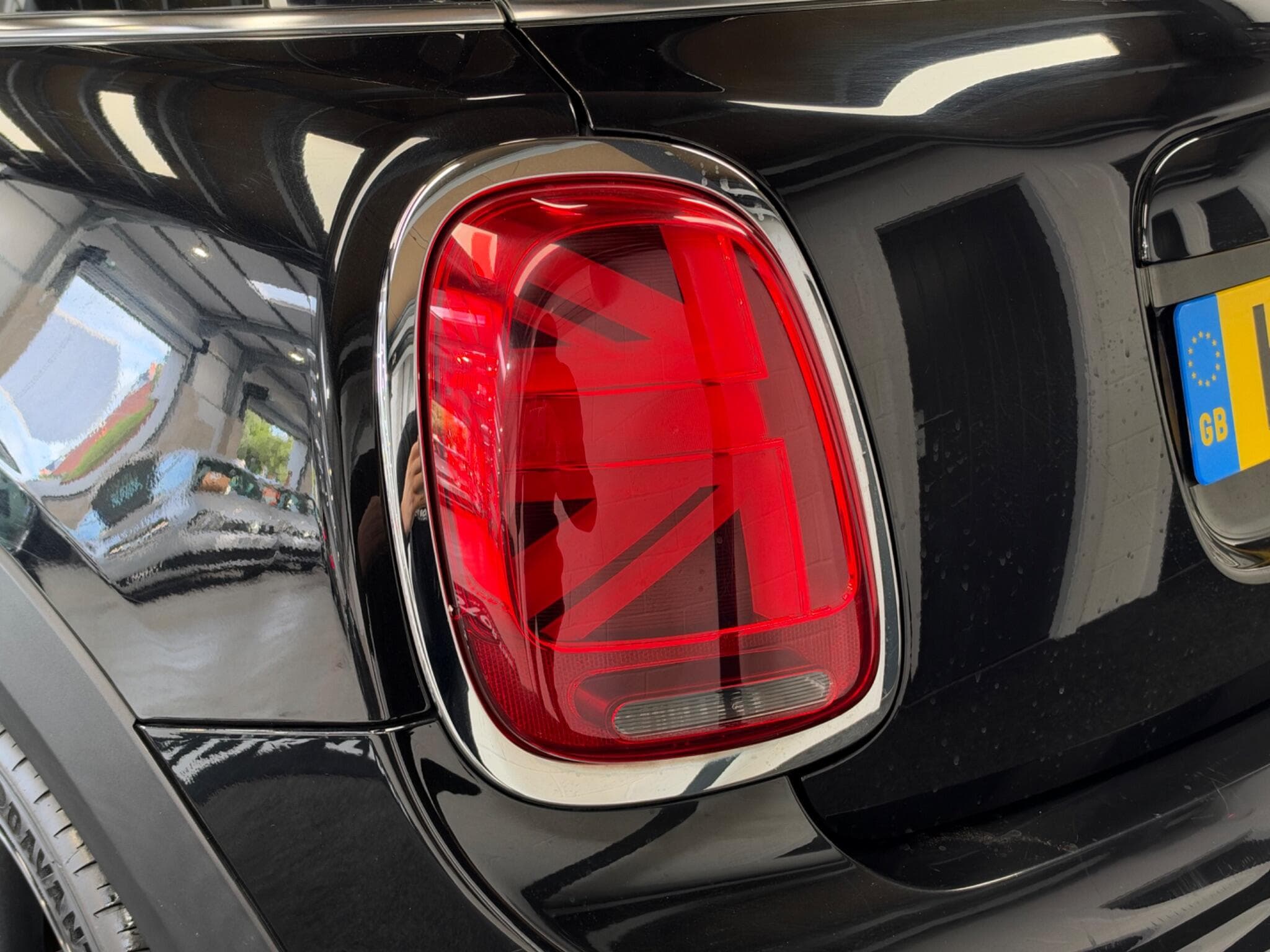 2018 MINI Hatch - Thumbnail 38