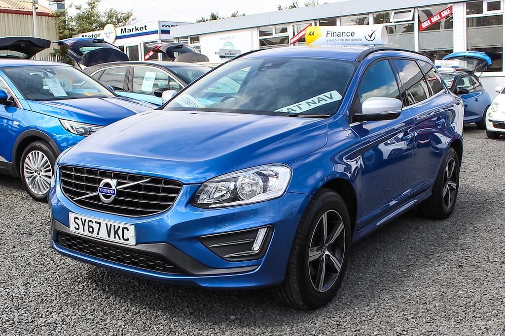 2017 Volvo XC60 - Image 3