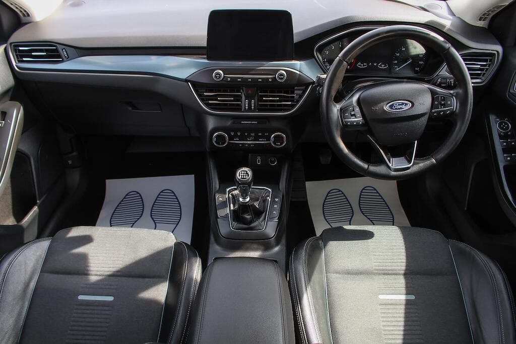 2019 Ford Focus - Thumbnail 21