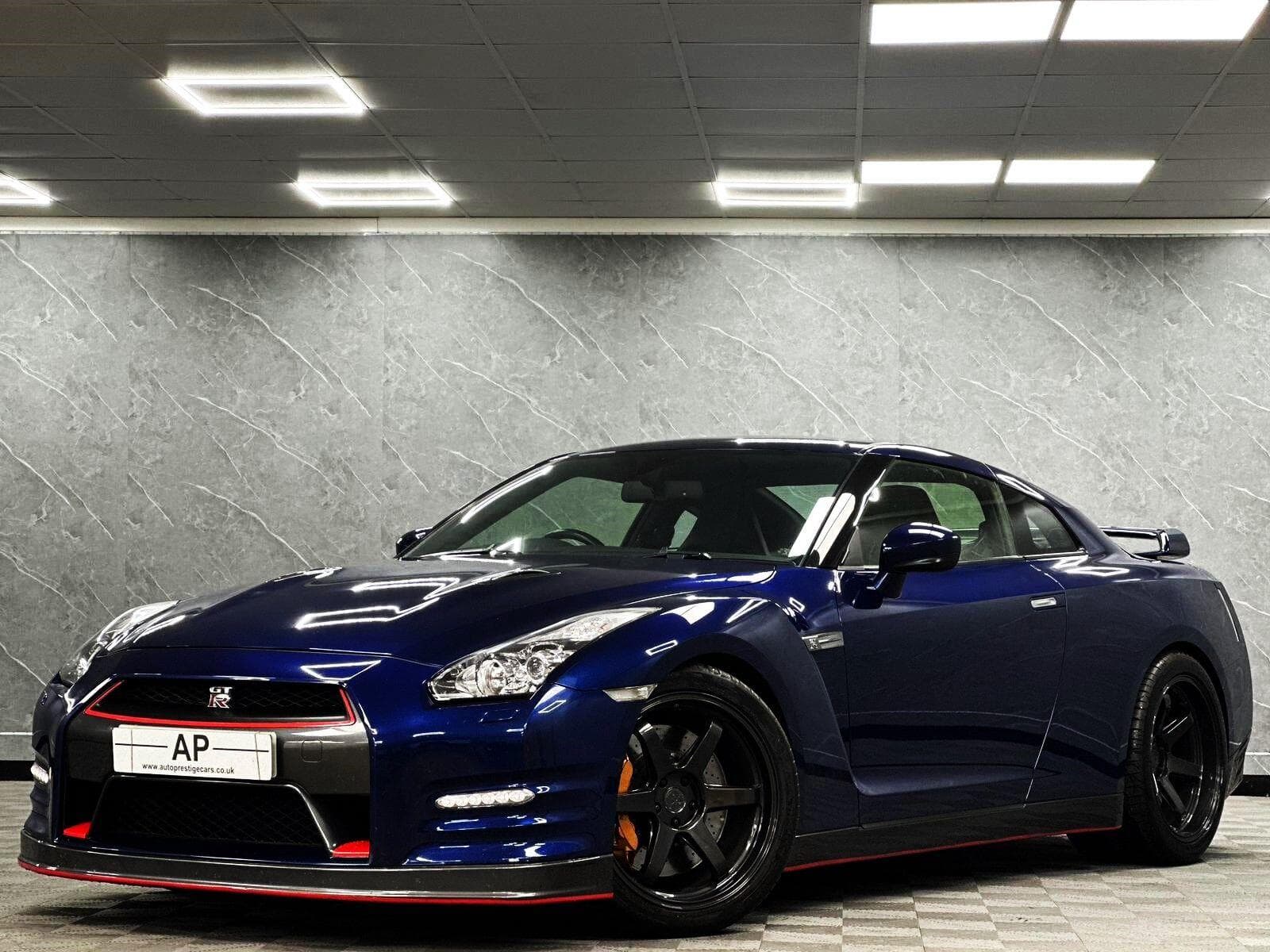 2012 Nissan GT-R - Thumbnail 32