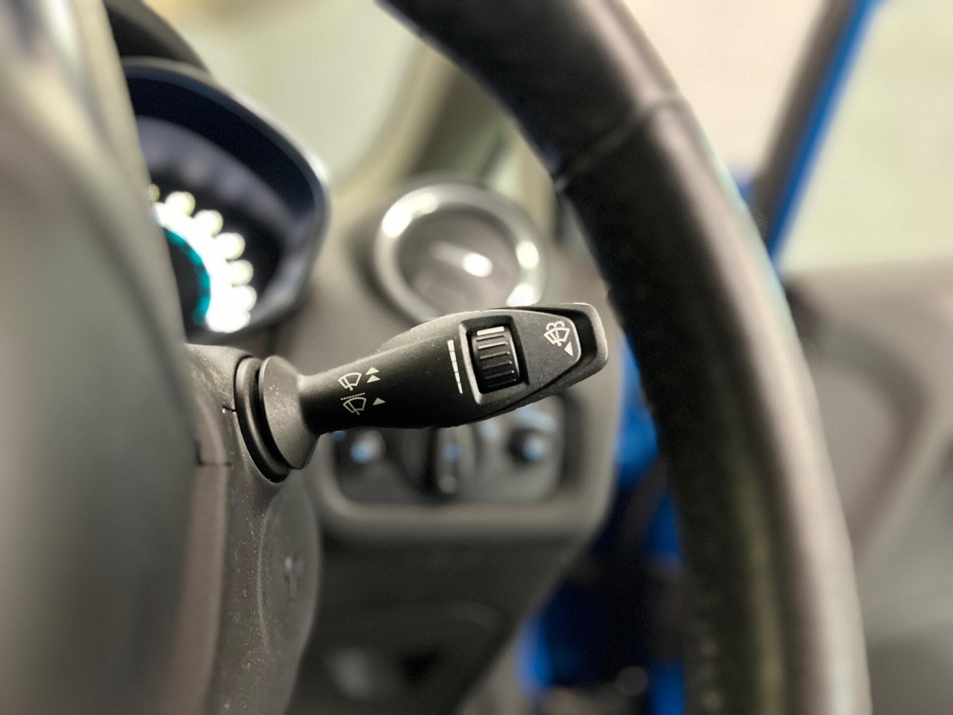 2014 Ford Fiesta - Thumbnail 34