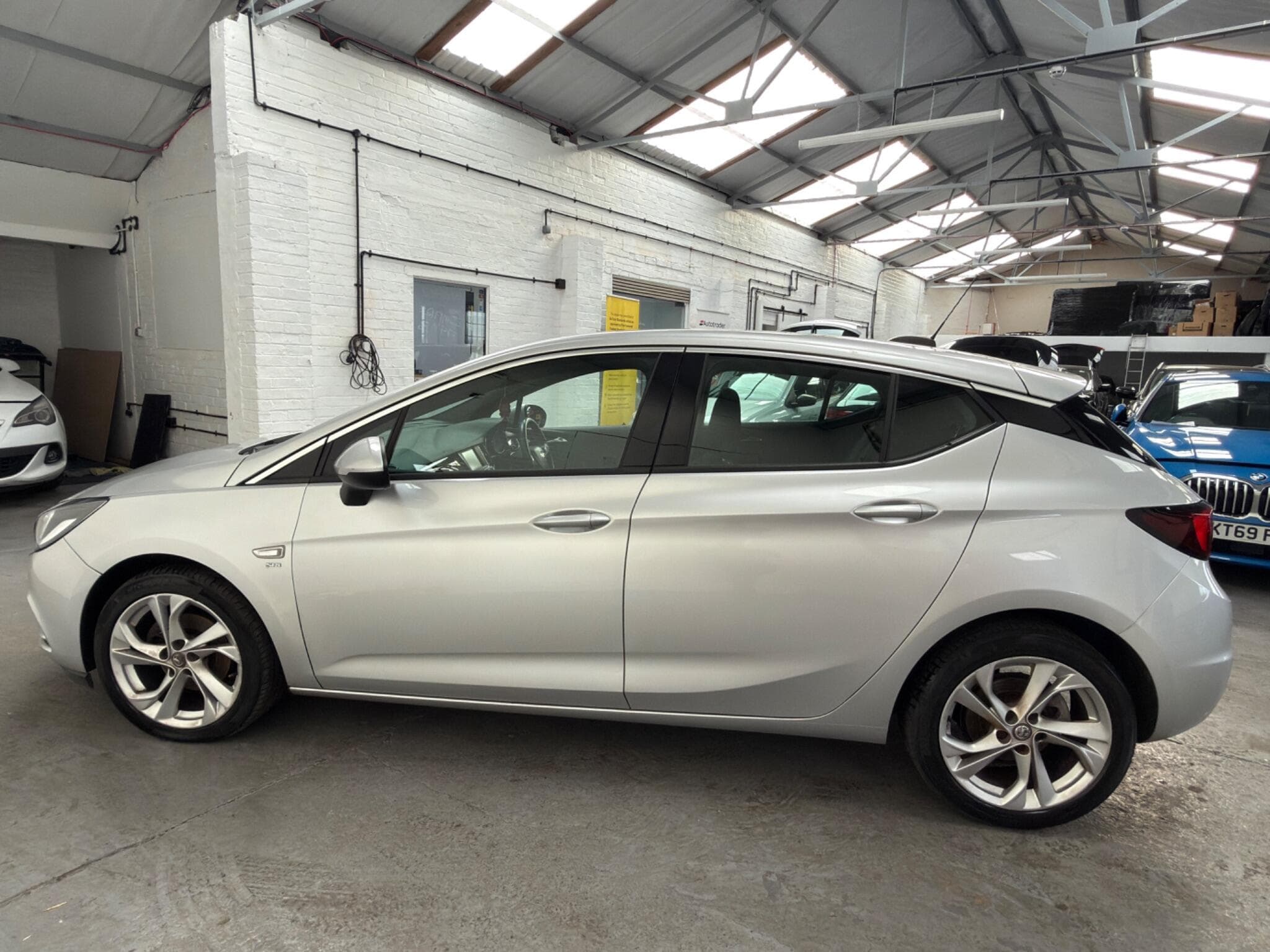 2016 Vauxhall Astra - Thumbnail 6