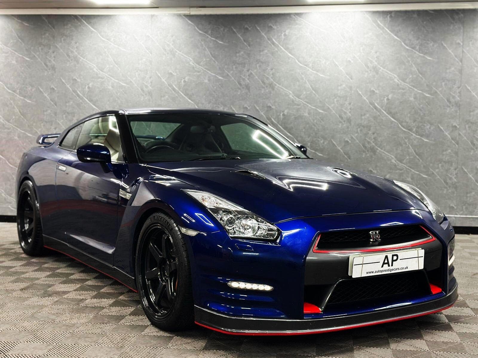 2012 Nissan GT-R - Thumbnail 18
